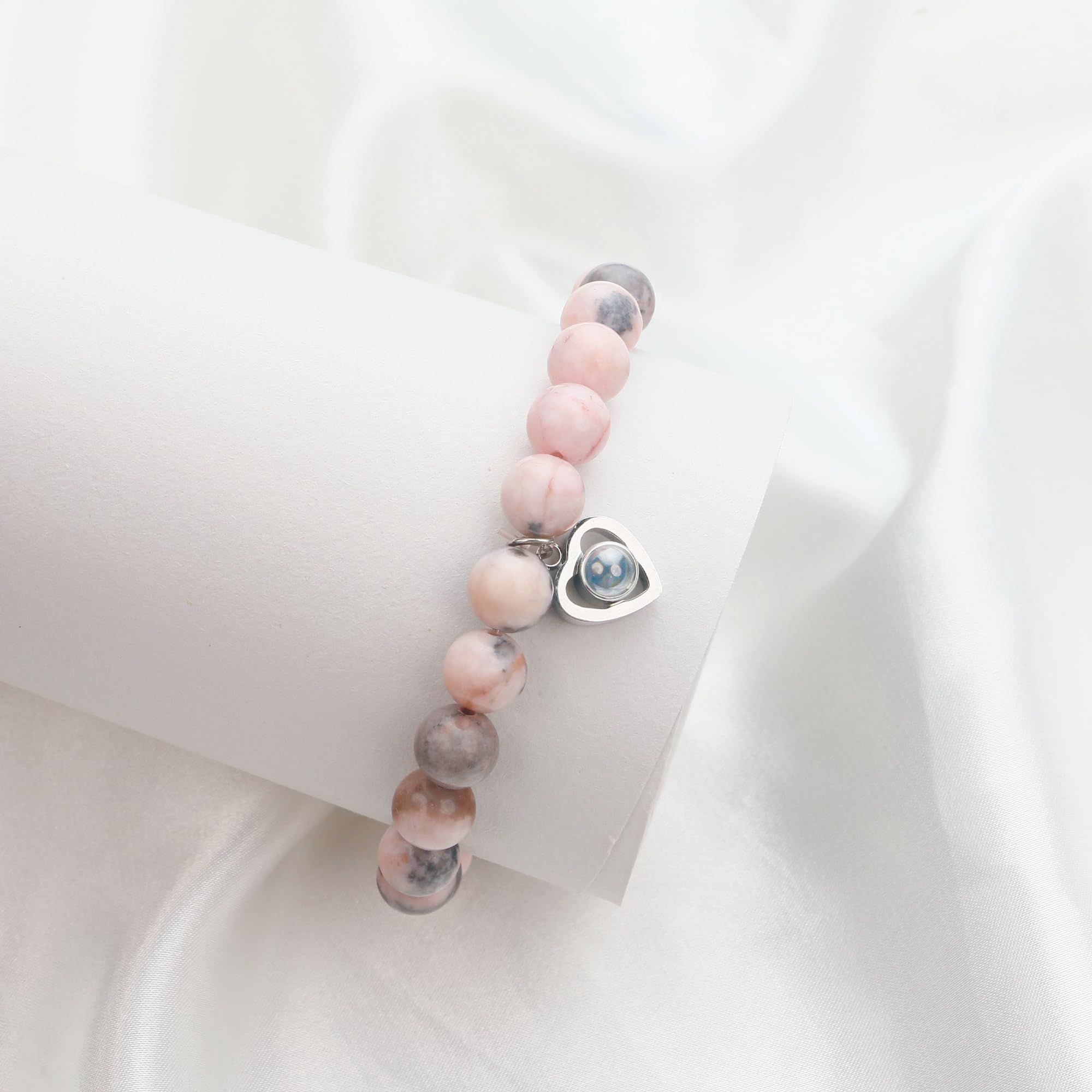 SERENEY Valentines Day Gifts for Girlfriend, Girlfriend Bracelets as I Love You Gifts for Women, Gf Bracelets as Girlfriend Birthday Gifts for Her, Romantic Gifts for Anniversary Engagement Day