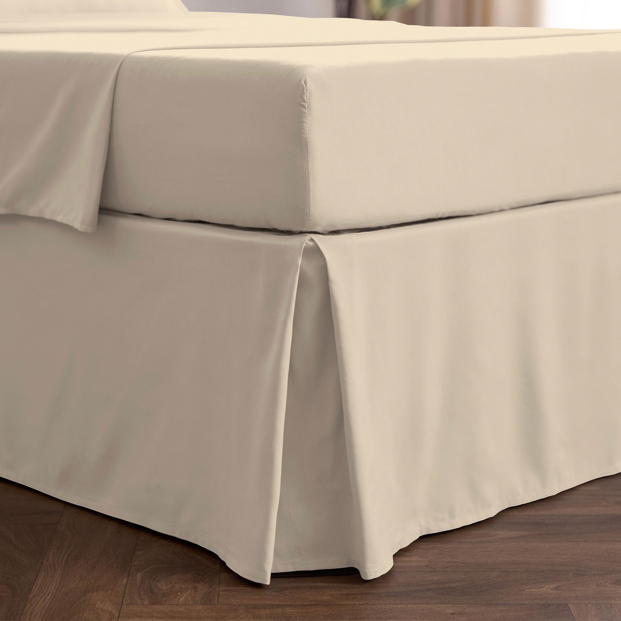 Mellanni Bed Skirt King Size - Bed Skirting - 15-Inch Tailored Drop Pleated Dust Ruffle - Hotel Luxury Bedding - Wrinkle, Fade, Stain Resistant - 1 Bedskirt (King, Beige)