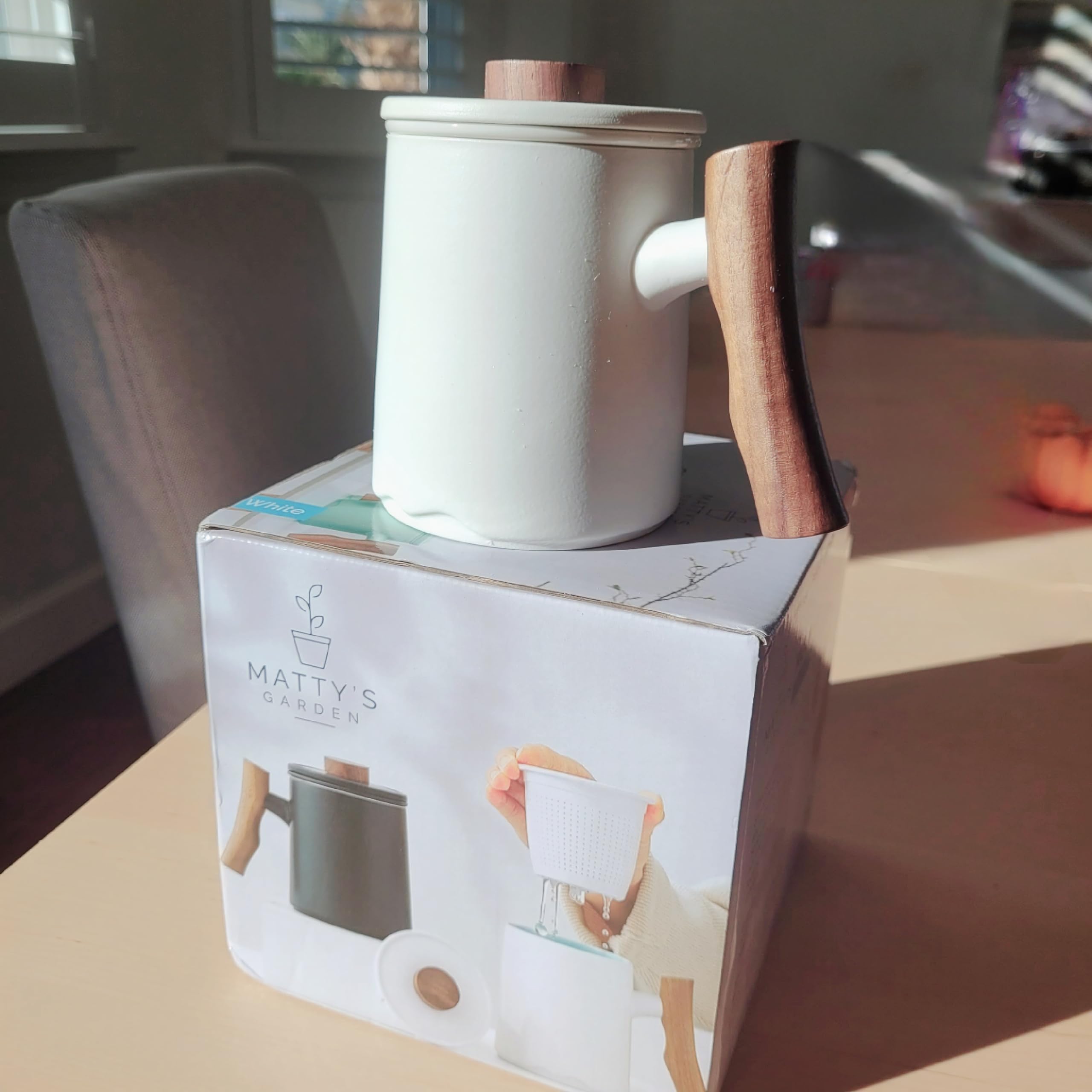 Matty's Garden White Ceramic Coffee Mug and Tea infuser - 12 oz with lid and steeper and wooden handle