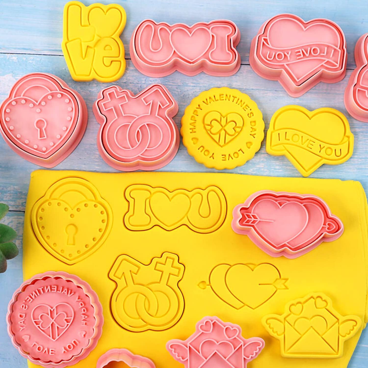 Valentines Day Cookie Cutter Set-8 Pieces Plastic Valentines Cookie Cutters-3D Valentines Cookie Cutter Stamp for Valentine's Day Baking.