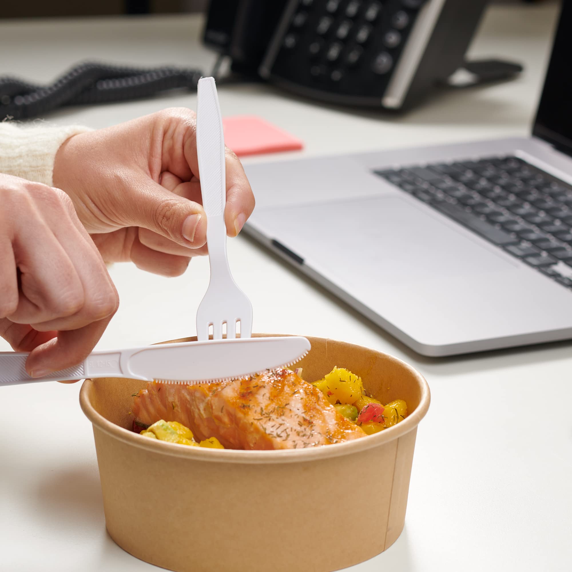Comfy Package [500 Count] Heavy Duty White Plastic Forks, Extra Heavyweight Disposable Forks Perfect for Restaurants, Parties, and Dinner