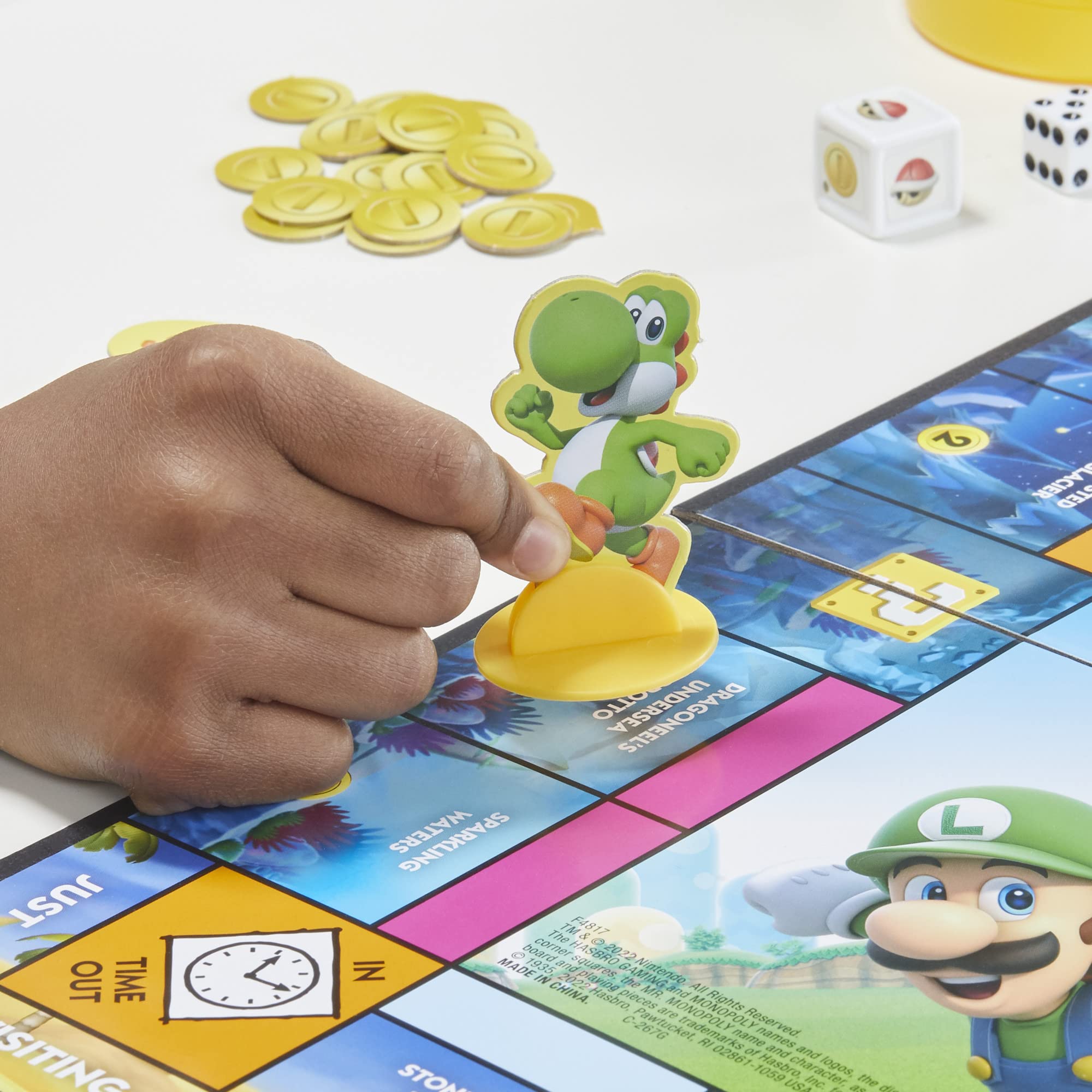 Monopoly Junior Super Mario Edition Board Game, Fun Kids' Ages 5 and Up, Explore The Mushroom Kingdom as Mario, Peach, Yoshi, or Luigi (Amazon Exclusive)