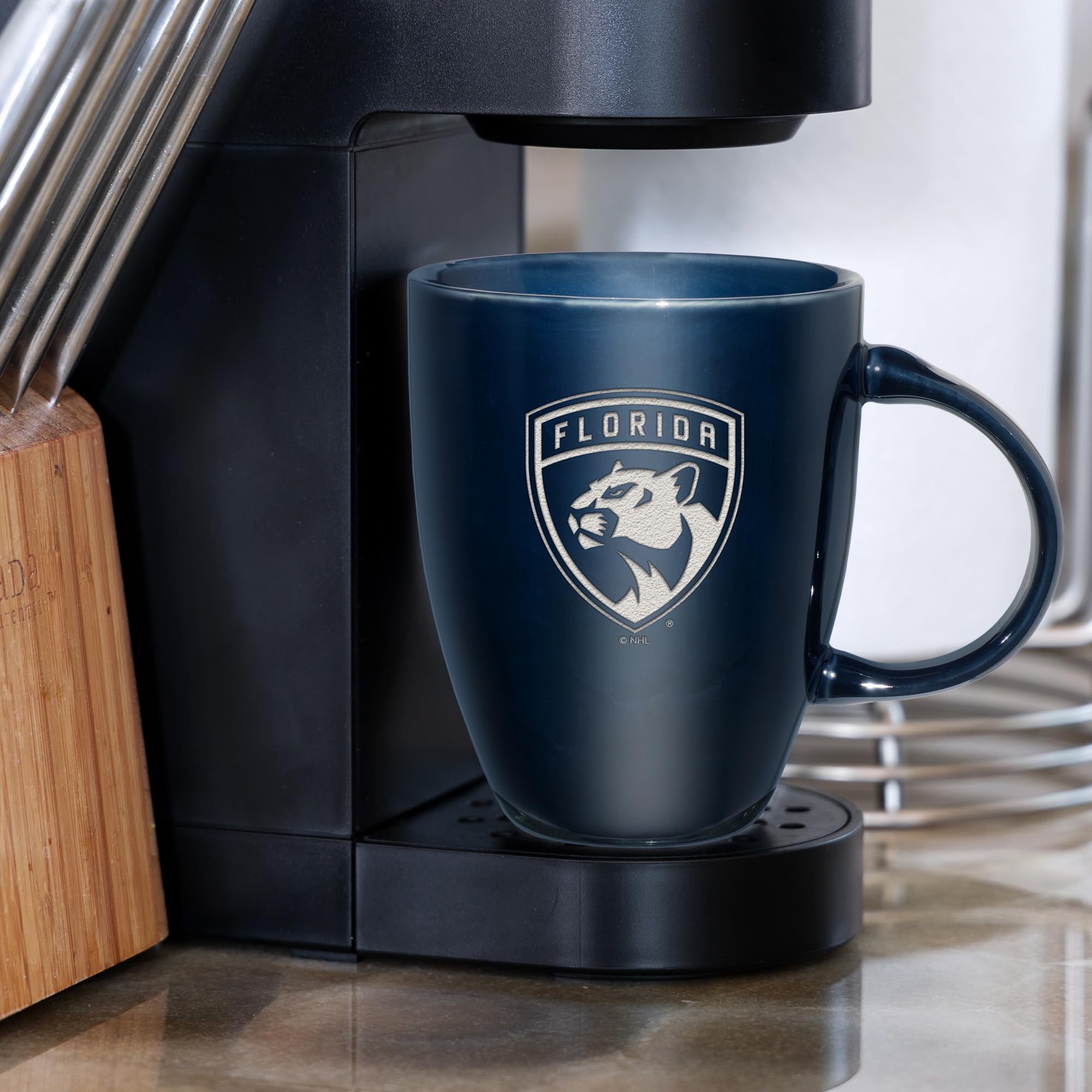 Rico Industries NHL Hockey Florida Panthers Navy Electroplated 18oz Laser Engraved Ceramic Lustre Mug