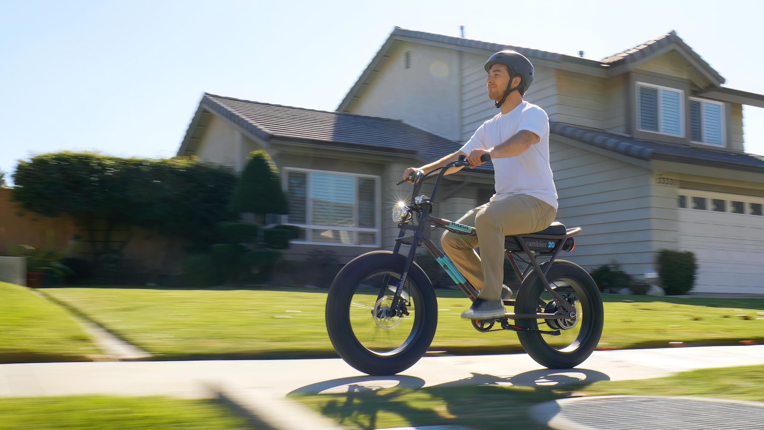 Razor Rambler 20 – Class 2 Adult Electric Bike with Retro Style, Up to 19.9 MPH, Up to 16.6 Miles of Range, 500-Watt Rear-Wheel Hub-Driven Motor