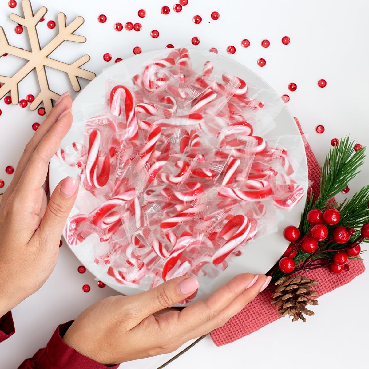 Christmas Mini Candy Canes Classic Red & White Peppermint Flavor for Holiday Family Indulgement - Small Candy Canes Individually Wrapped for Kids & Adults, Great Candy Cane Gift Set - 100 Pack