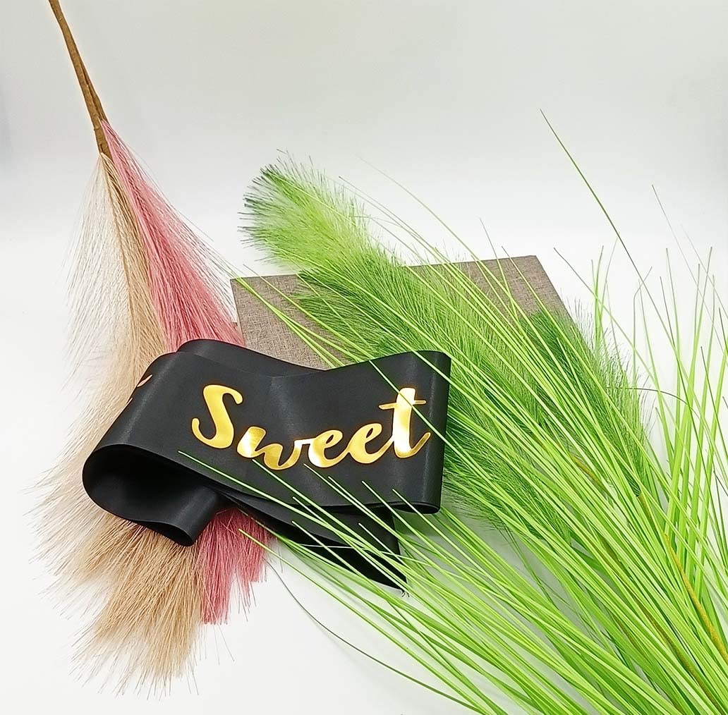 MGJSRNH 16th Birthday Sash, 'Sweet Sixteen' Sash for Girls or Boy,Gold Foil Black Satin Birthday Sash,Birthday Party Gift Decorations