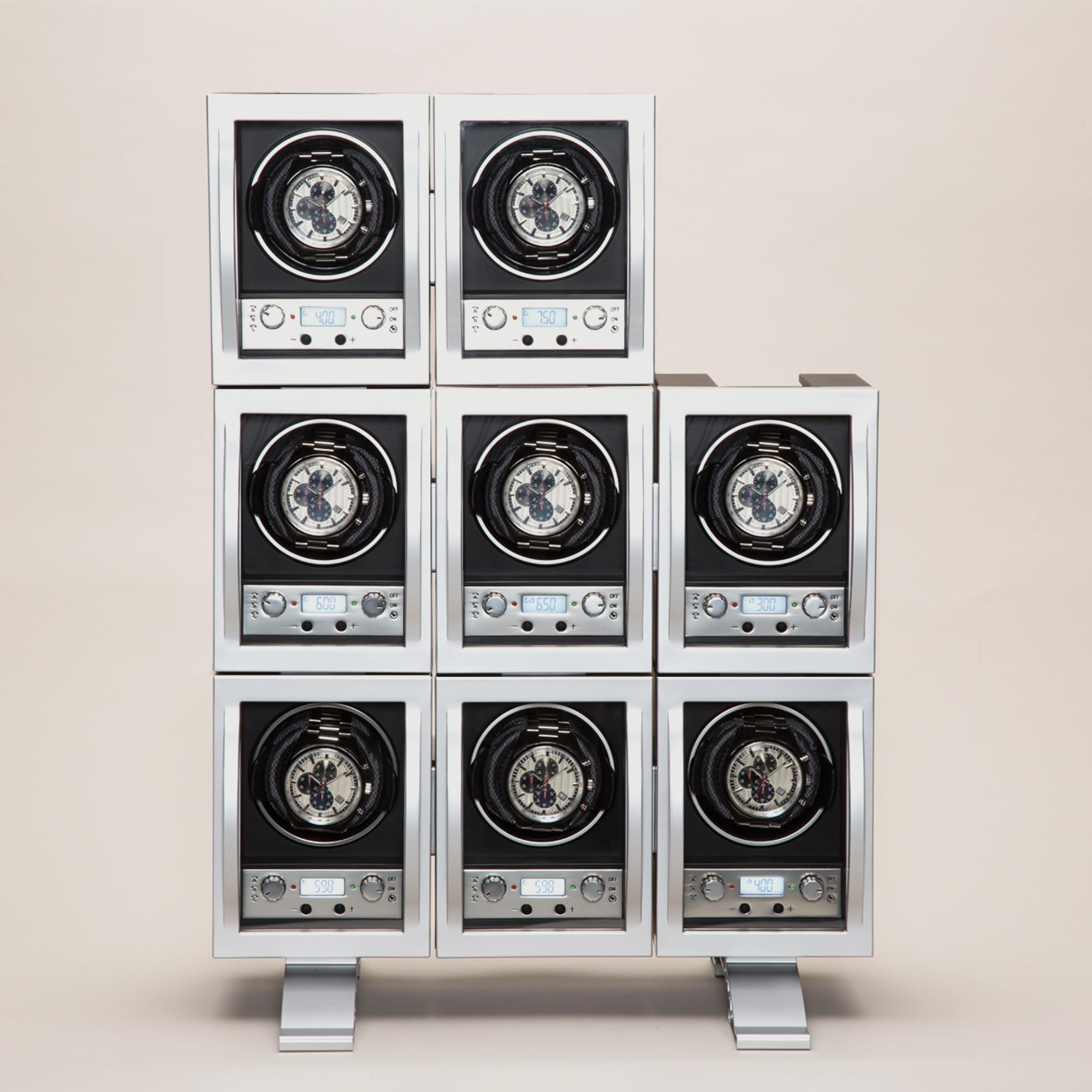 Wolf Module 4.1 Watch Winder, Black - Secure Fit with Patented Lock-in Dynamic Cuff - Accommodates All Wrist Sizes - Includes Universal Adapter