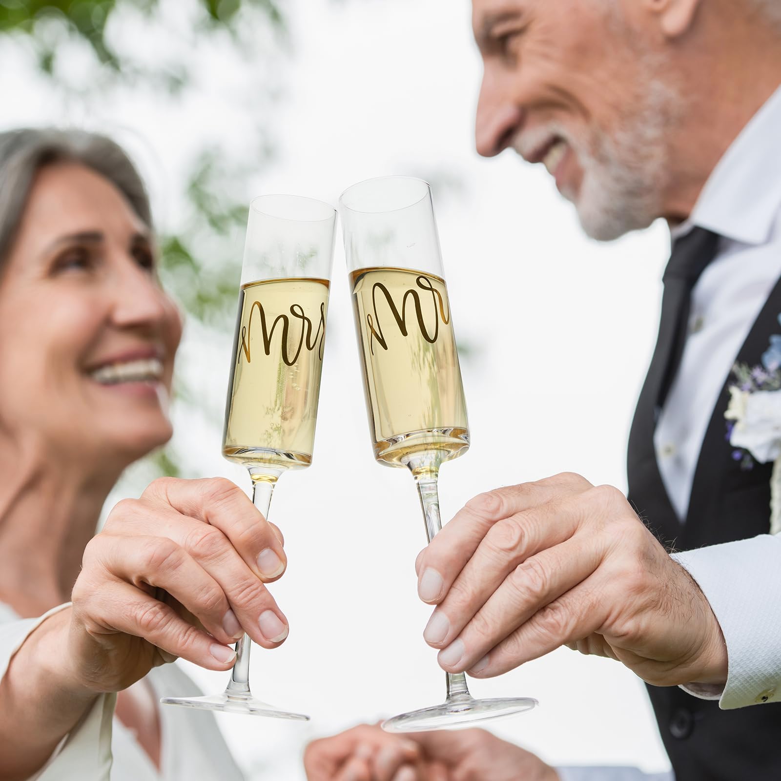 AW BRIDAL Engagement Gifts for Couples Wedding Champagne Flutes set of 2, Crystal Champagne Flutes for Mr and Mrs Wedding Champagne Glasses Wedding Gift Bridal Shower Gift