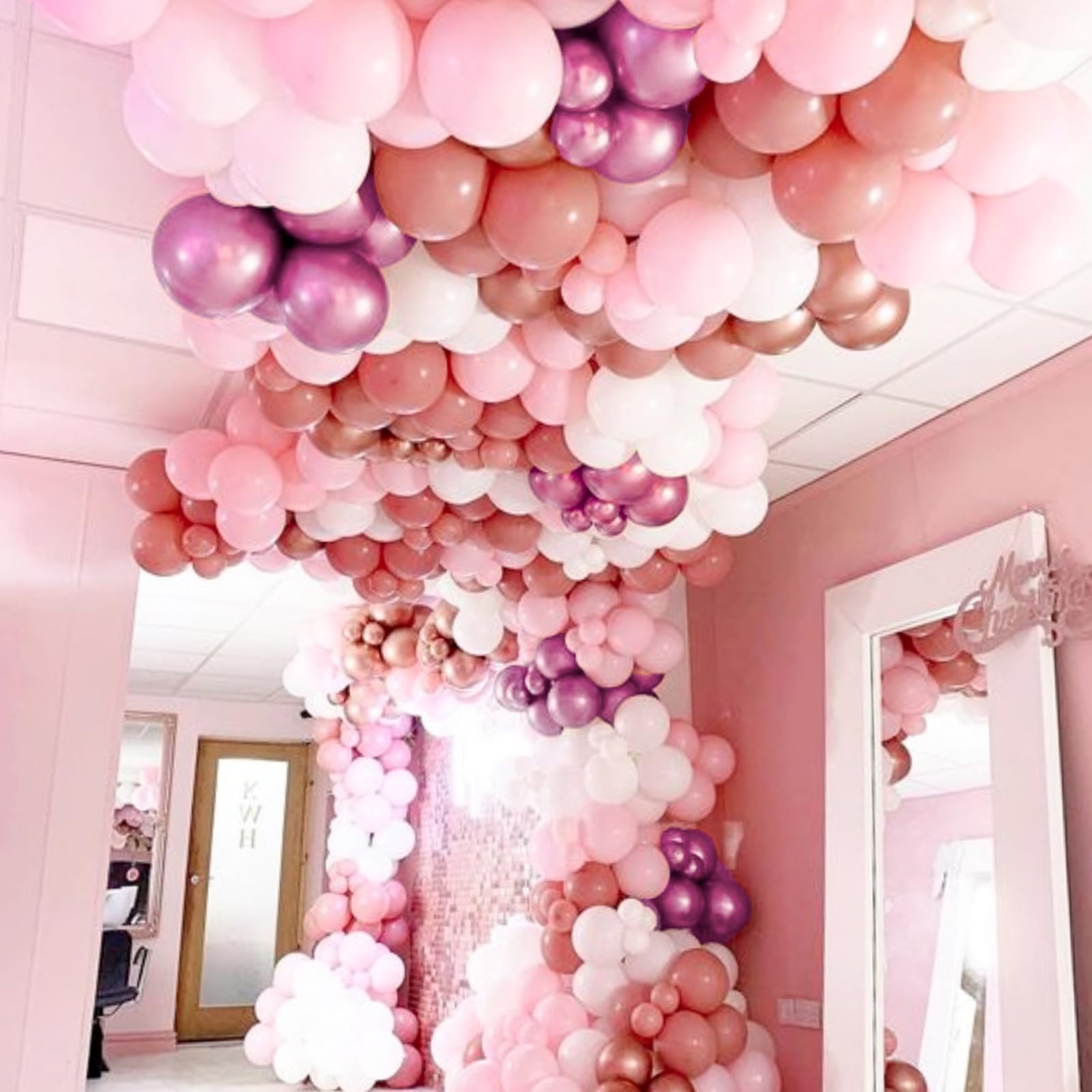 PartyWoo Light Pink Balloon Arch Kit Garland 142pcs Different Sizes of 18 12 10 5 Inch Baby Pastel Pale Pearl Metallic Pink White Clear Confetti Balloons for Baby Shower Birthday Party Decorations