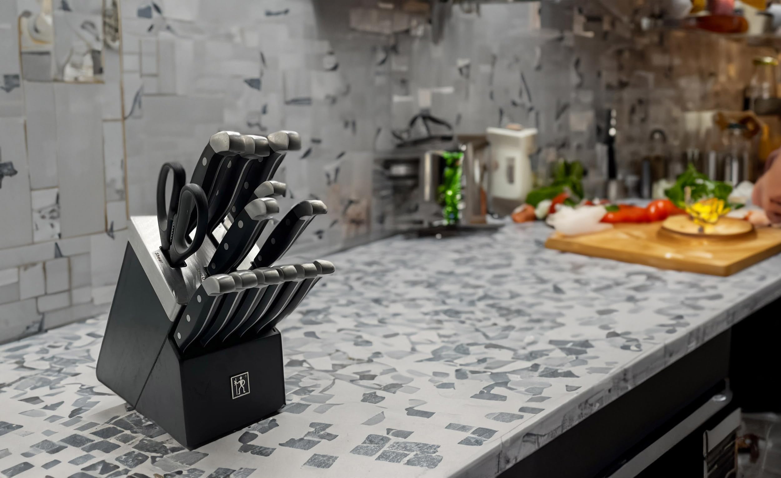 HENCKELS Statement Razor-Sharp 14-pc Self-Sharpening Knife Block Set, German Engineered Informed by 100+ Years of Mastery