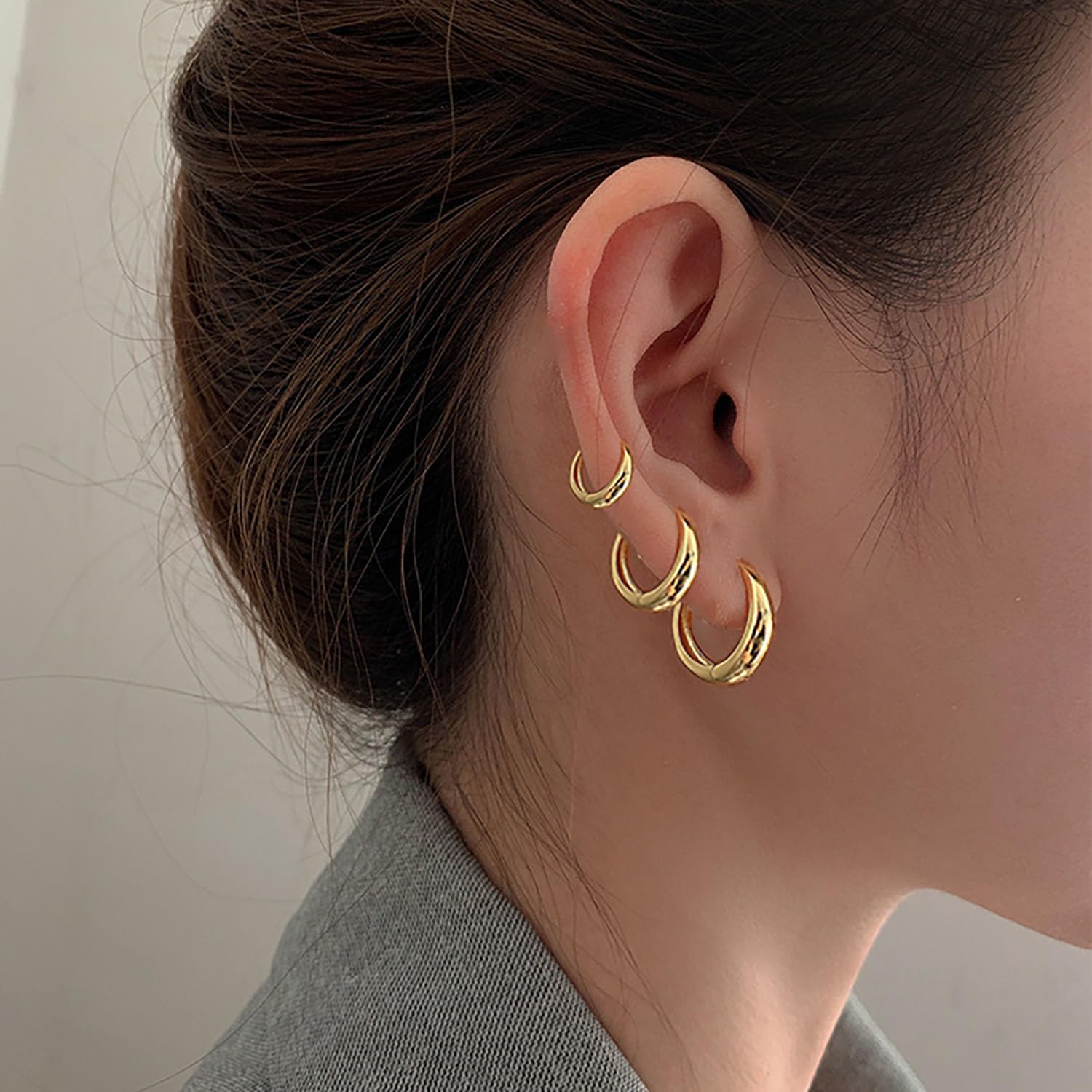 PANSHI Gold Hoop Earrings for Women Trendy Chunky Gold Earrings Huggie Dainty Earrings Gold Jewelry for Women Teen Girls Gifts