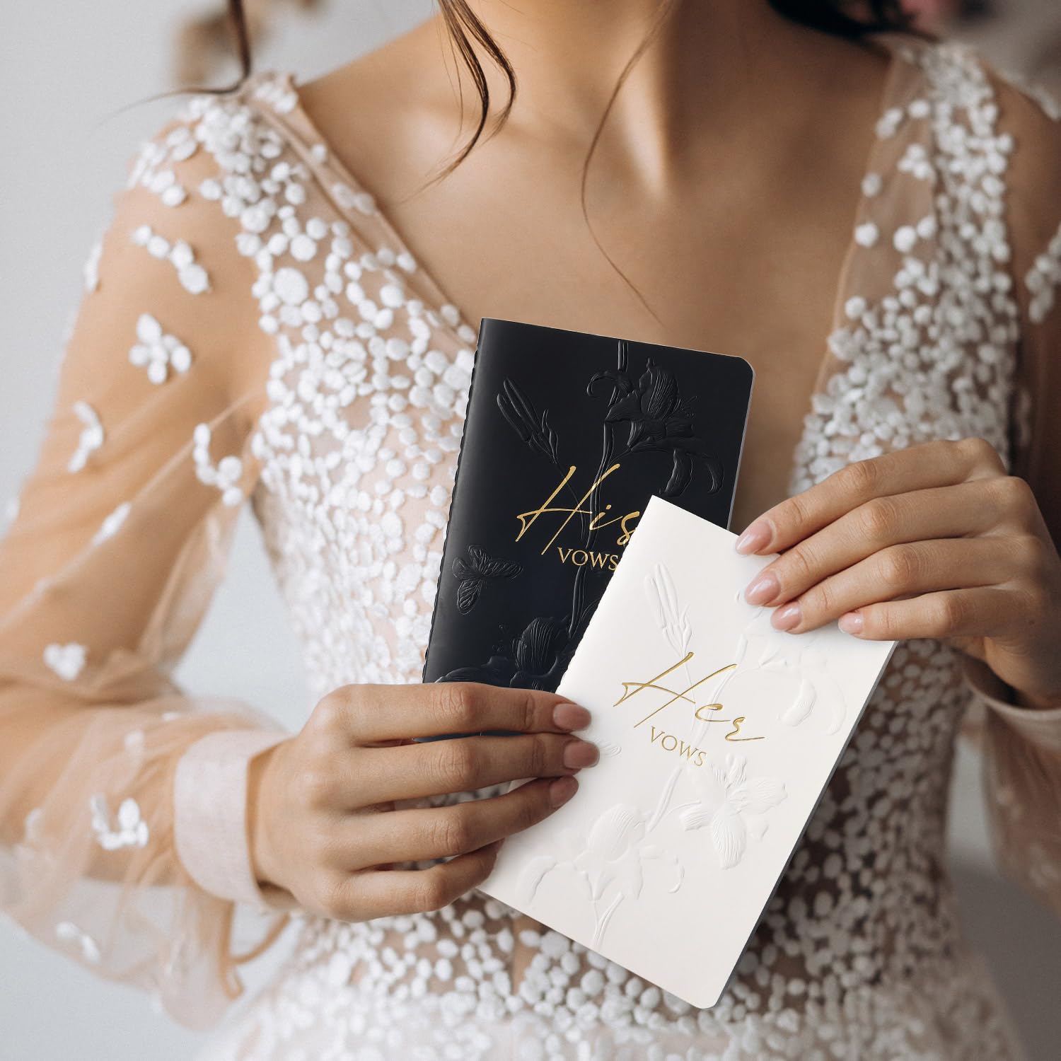 molekaus Vow Books,for Wedding Vow Books Wedding Gift for Bride and Groom Vows Book his and Hers with 28 Pages-5.5 * 3.5 in Wedding Notebook with Gilded Font Set of 2 （White and Black）