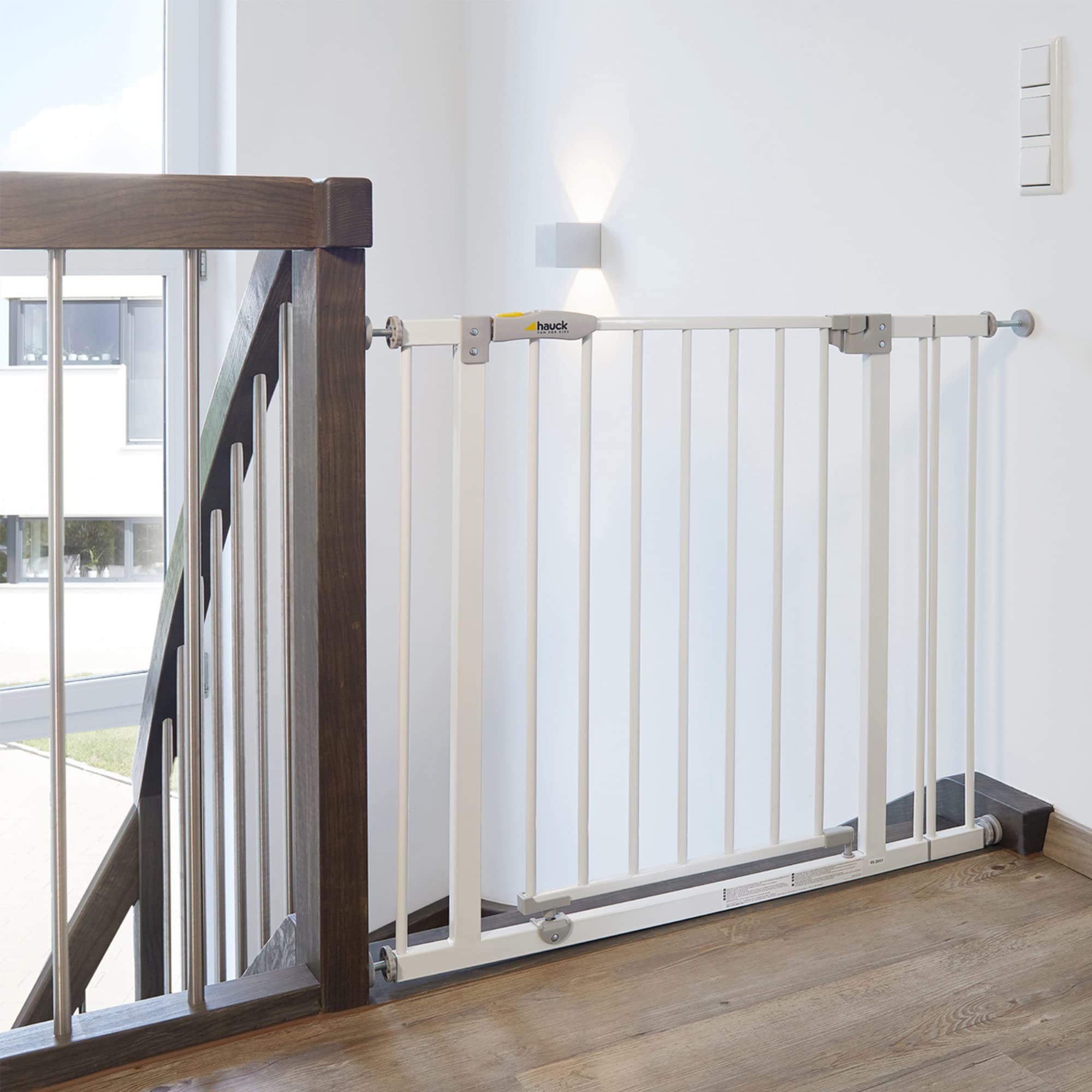 Hauck Open N Stop Pressure Fit Baby & Pet Safety Gate w/ 3.5" Extension, Accommodates 33 to 35" Wide Home Doorway, Stairway, or Hallway, White