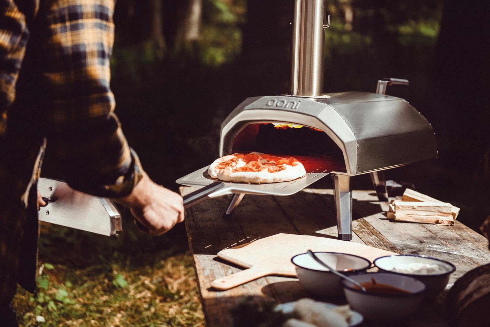 Ooni Karu 12 Pizza Oven – Portable Wood Fired Pizza Oven, Outdoor Wood and Gas Fired Pizza Oven for Stonebaked Pizza in 60 seconds