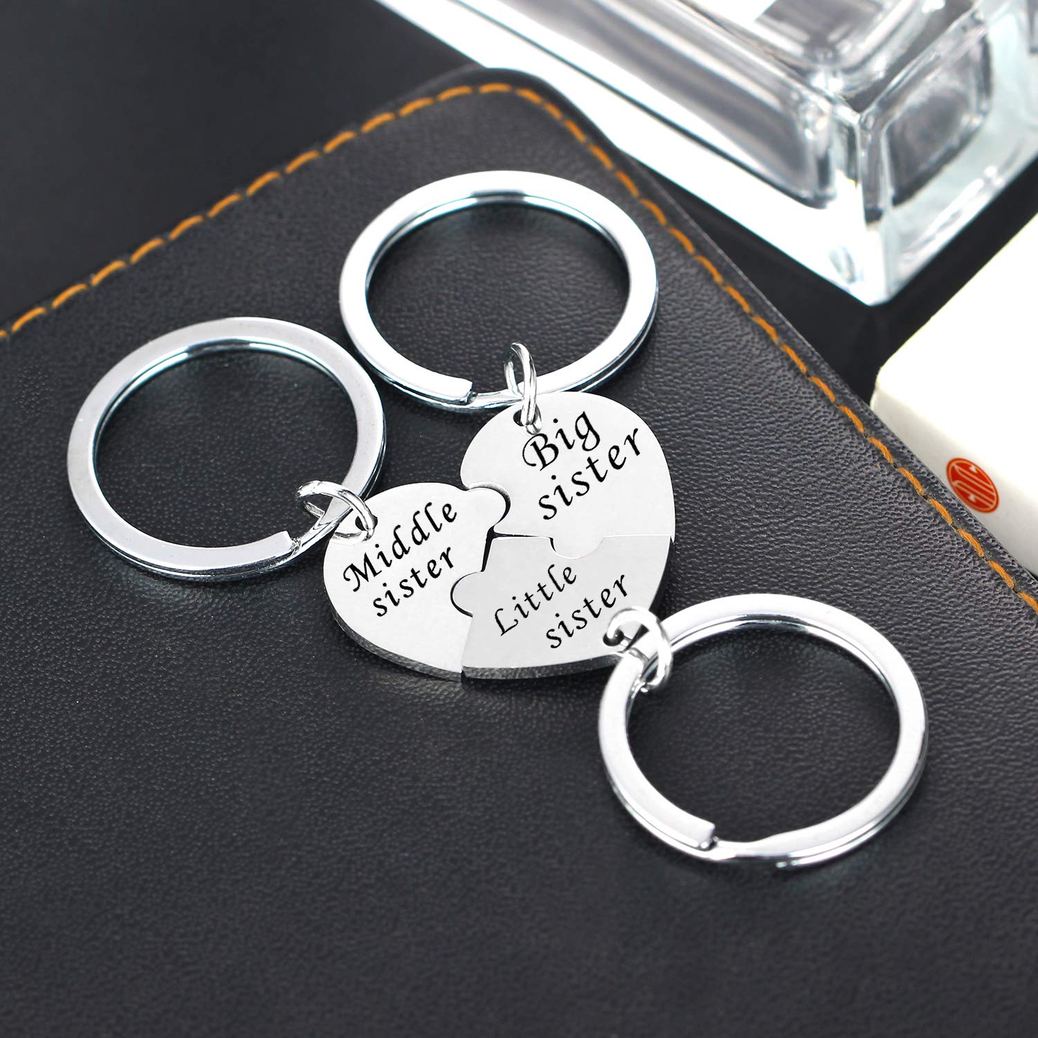 YEEQIN Matching Heart Keychain Set for 3 Sisters - Big, Mid, and Lil Sis Jewelry Gifts