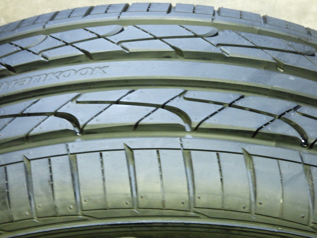 Hankook Ventus V2 concept 2 All-Season Radial Tire - 215/45R17 V