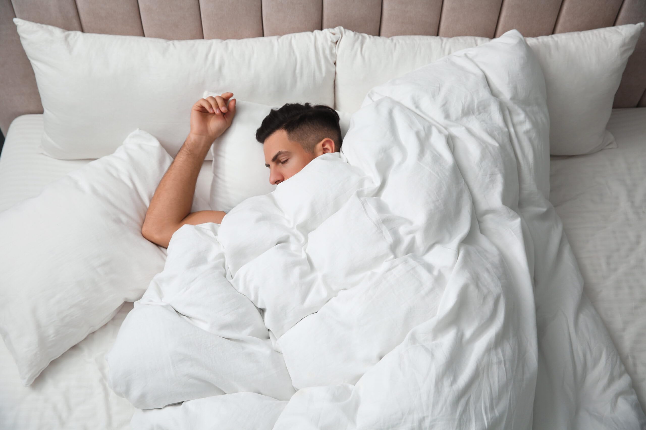 Continental Bedding Luxury Comforter – Siberian 800 Fill Power White Goose Down, Available in Full, King, Queen, Twin.