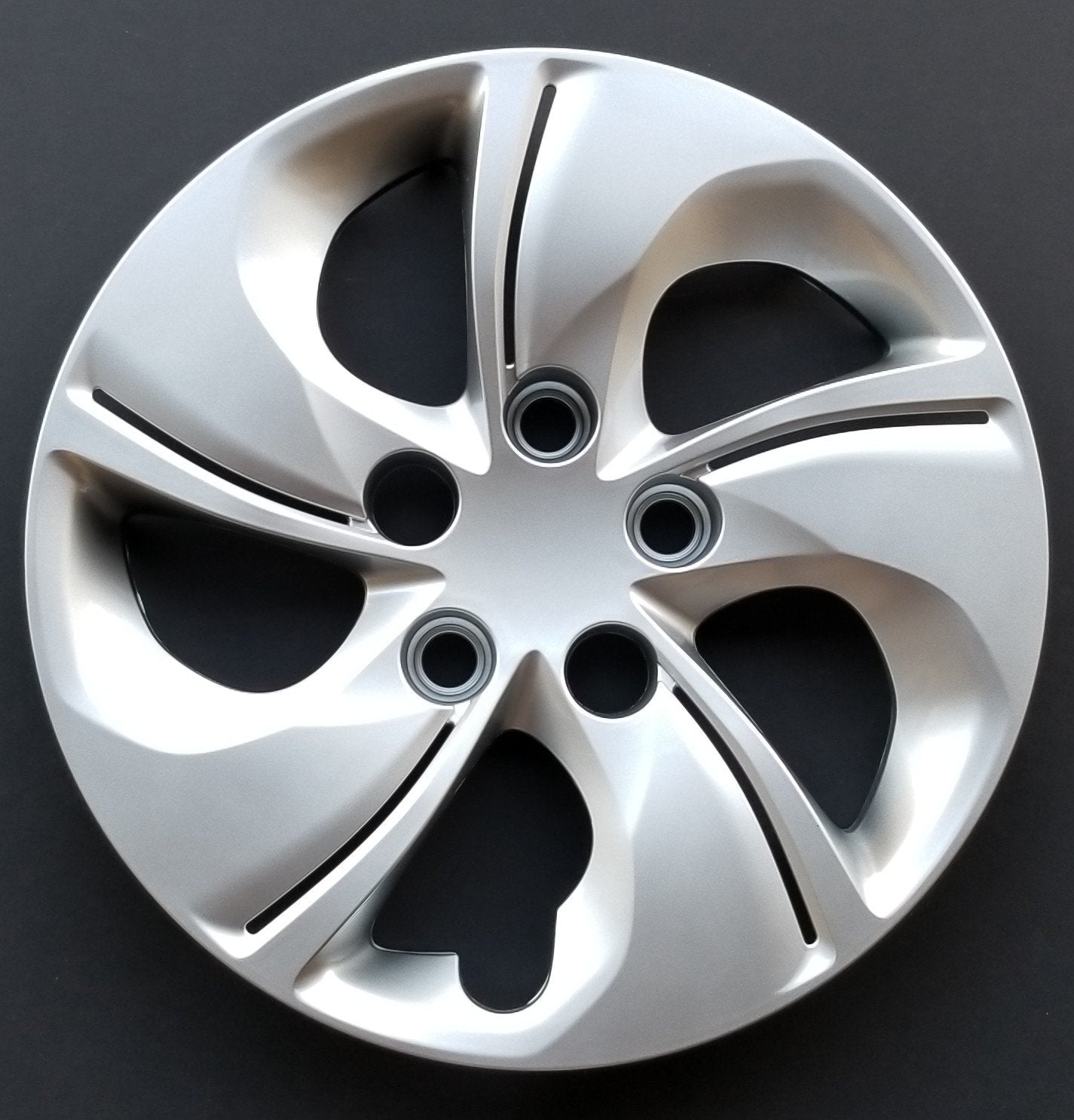 New Wheel Covers Hubcaps Fits 2013-2015 Honda Civic, 15 Inch; 5 Twisted Spoke; Silver Color; Plastic; Set of 4; Bolt On