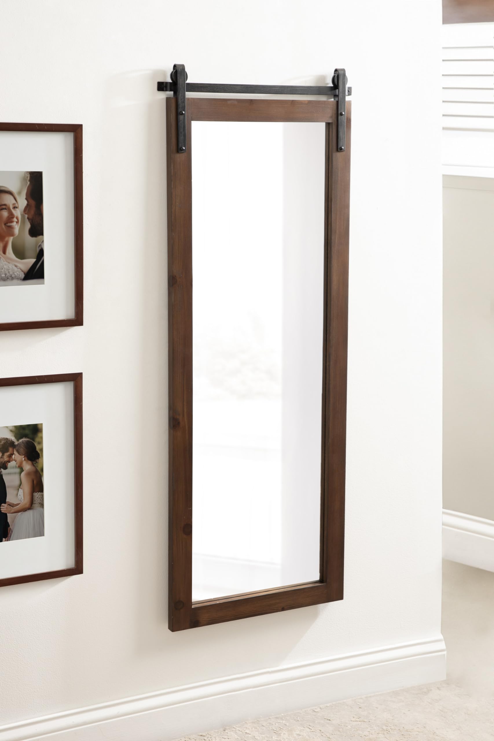 Kate and Laurel Cates Farmhouse Horizontal Wood Framed Wall Mirror