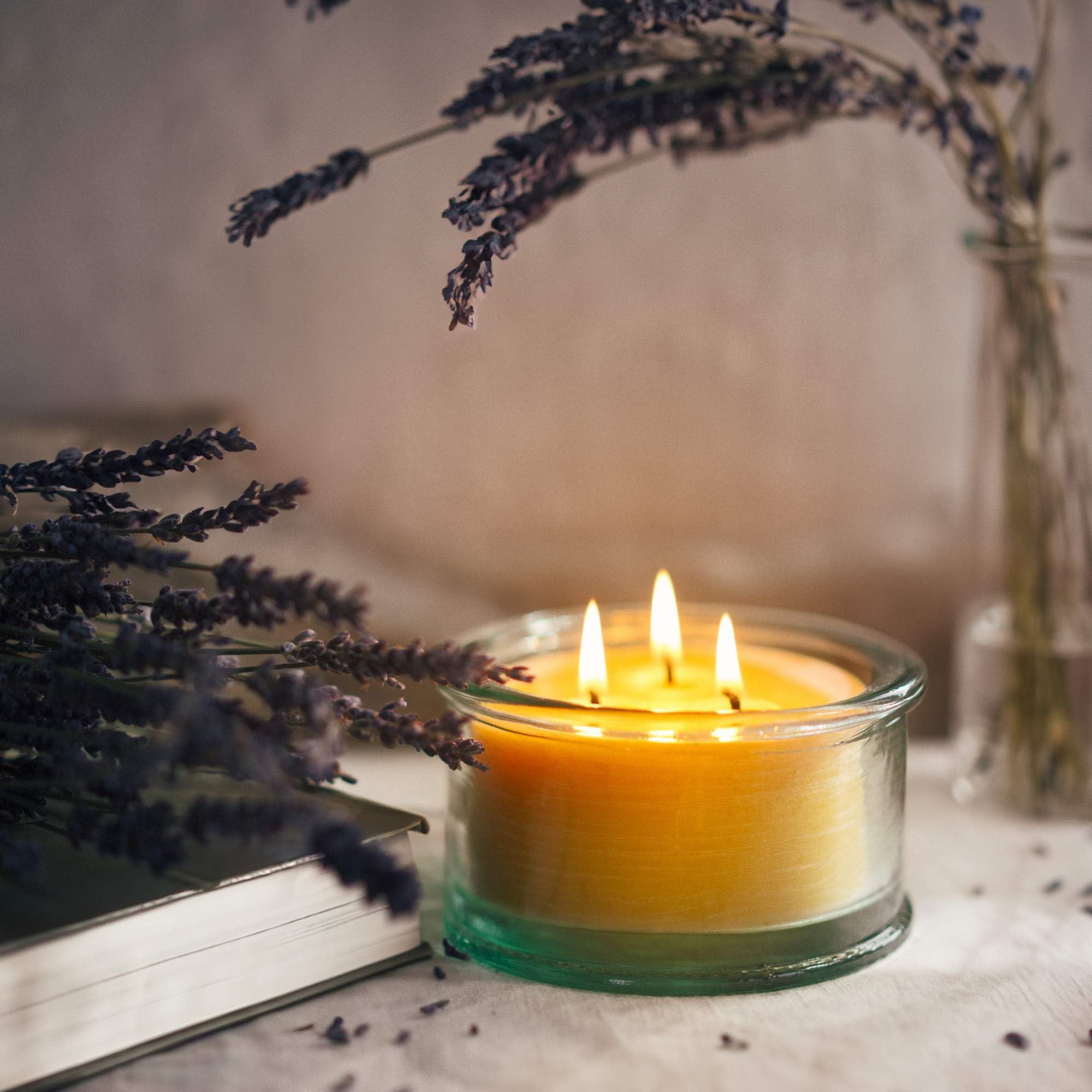 Bluecor Botanica Beeswax Candle: 3-Wick Scented Candle Handmade with Pure Beeswax and Tangerine & Geranium Essential Oils