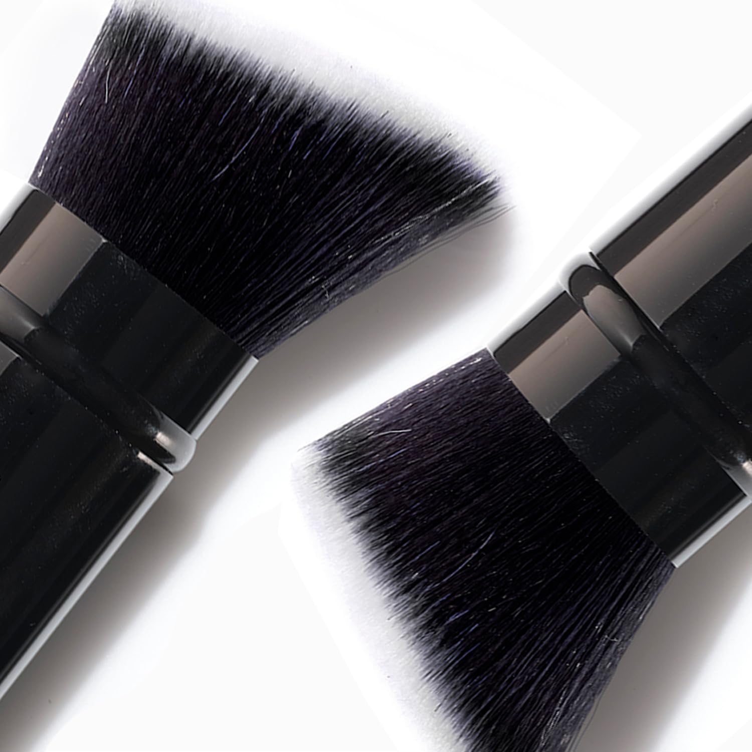 LAURA GELLER NEW YORK Retractable Black Kabuki Brush for Liquid, Cream and Powder Face Makeup With Aluminum Handle