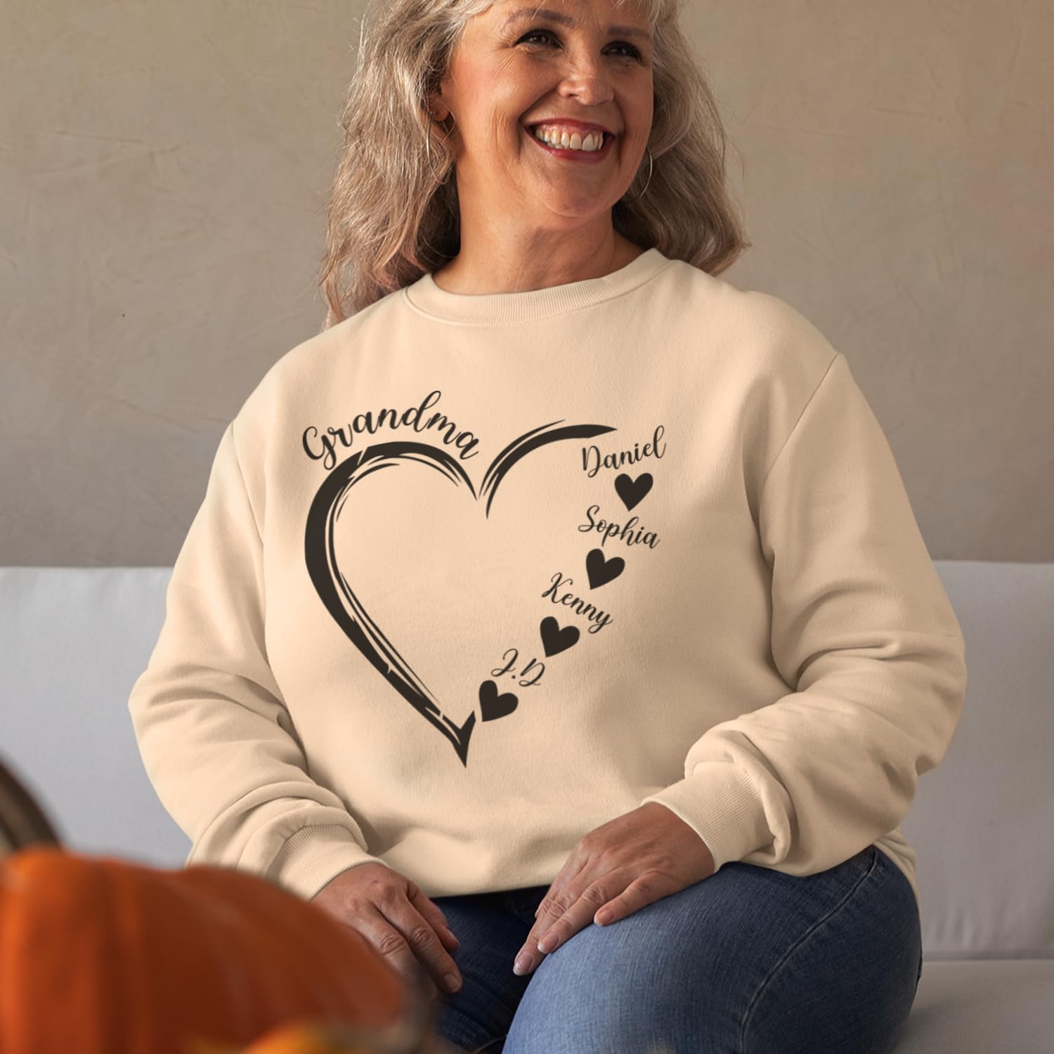 GODMERCH Custom Grandma Hearts Shirt Personalized Grandma Nickname Hoodies Sweatshirt, Grandma Shirts, Mothers Day Birthday Gifts for Grandma