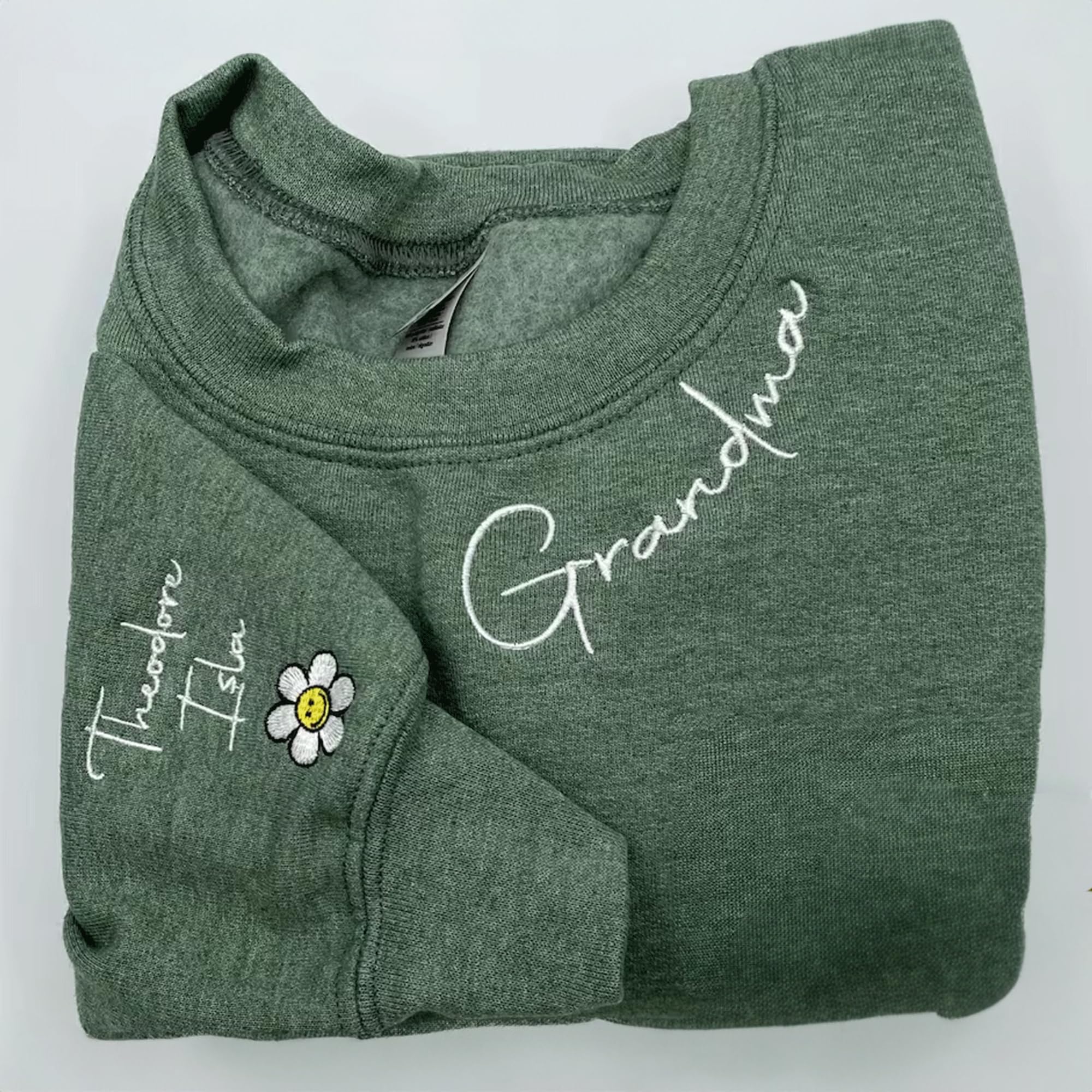 Custom Embroidered Crewneck Sweatshirt, Personalized Embroidered Mama Sweatshirt with Kid Names on Sleeve, Embroidery Crewneck Sweater, Personalized Embroidery Sweatshirt for Mom, Auntie, Grandma