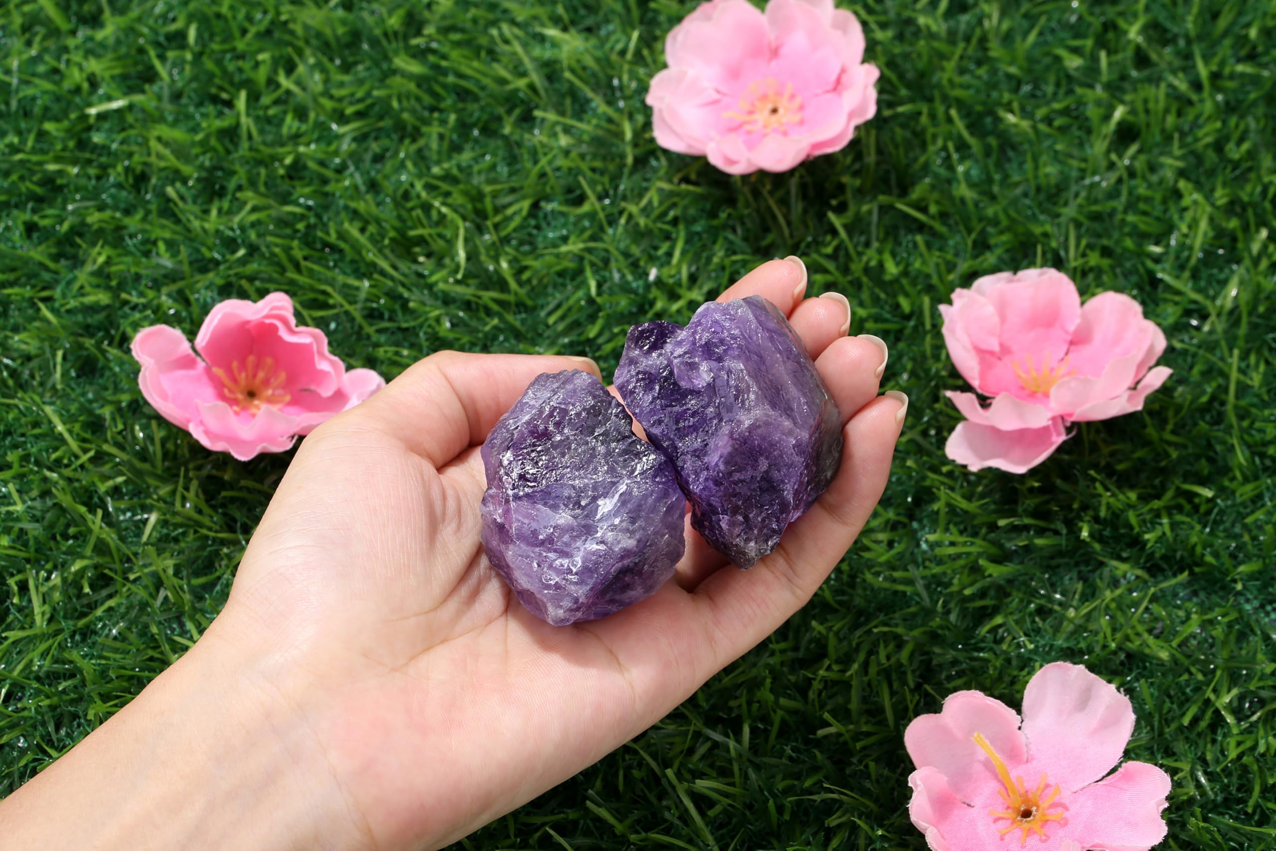 QINJIEJIE 2PCS Amethyst Raw Crystals 1.8-2.2'' Raw Crystals Healing Stones Bulk Large Stones for Tumbling, Cabbing, Fountain Rocks, Polishing, Handmade, Wicca Reiki, Wire Wrapping,DIY Decoration