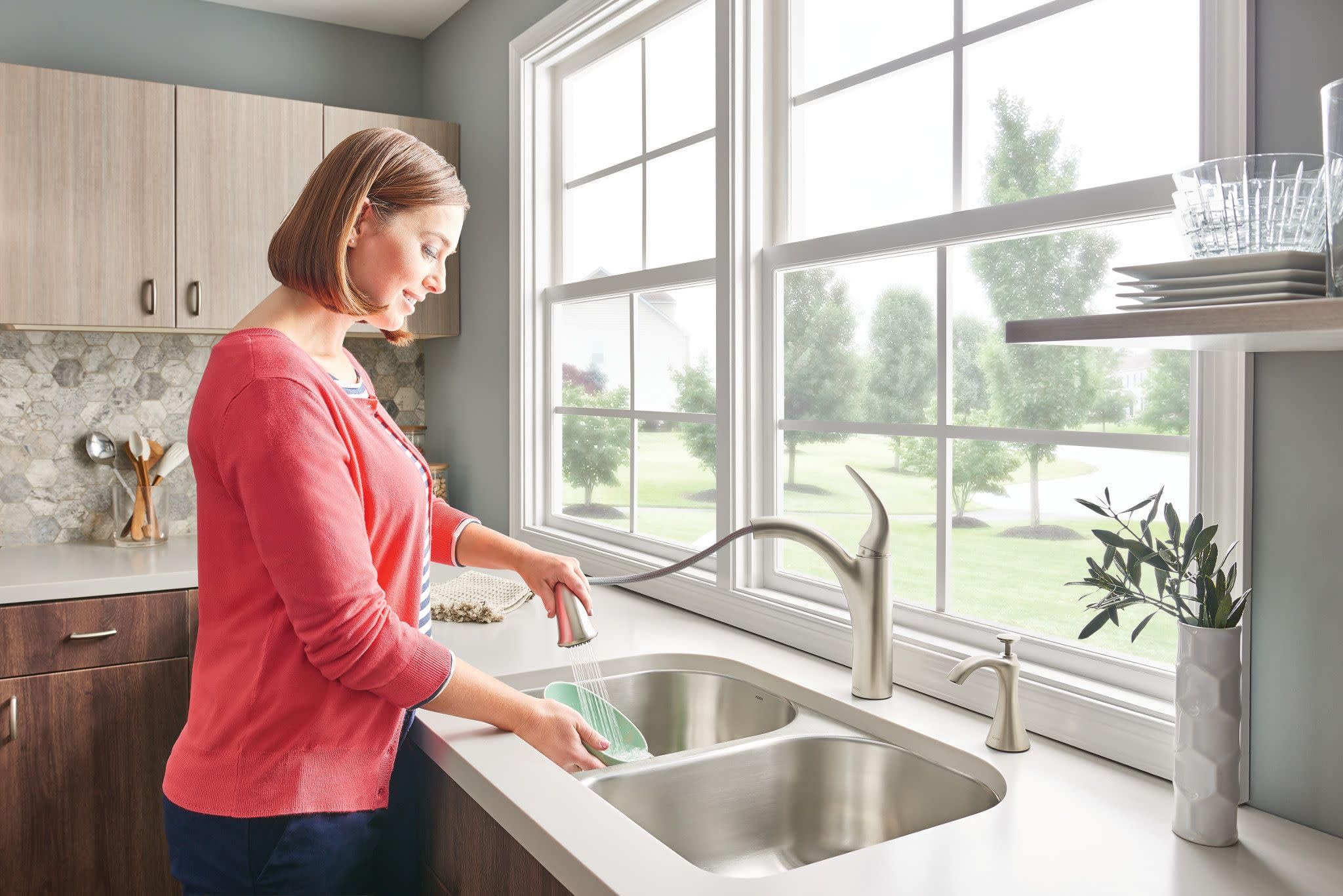 Moen Camerist Spot Resist Stainless One-Handle Kitchen Faucet with Pullout Spray Head, Featuring Power Clean and Reflex Docking System, 7545SRS