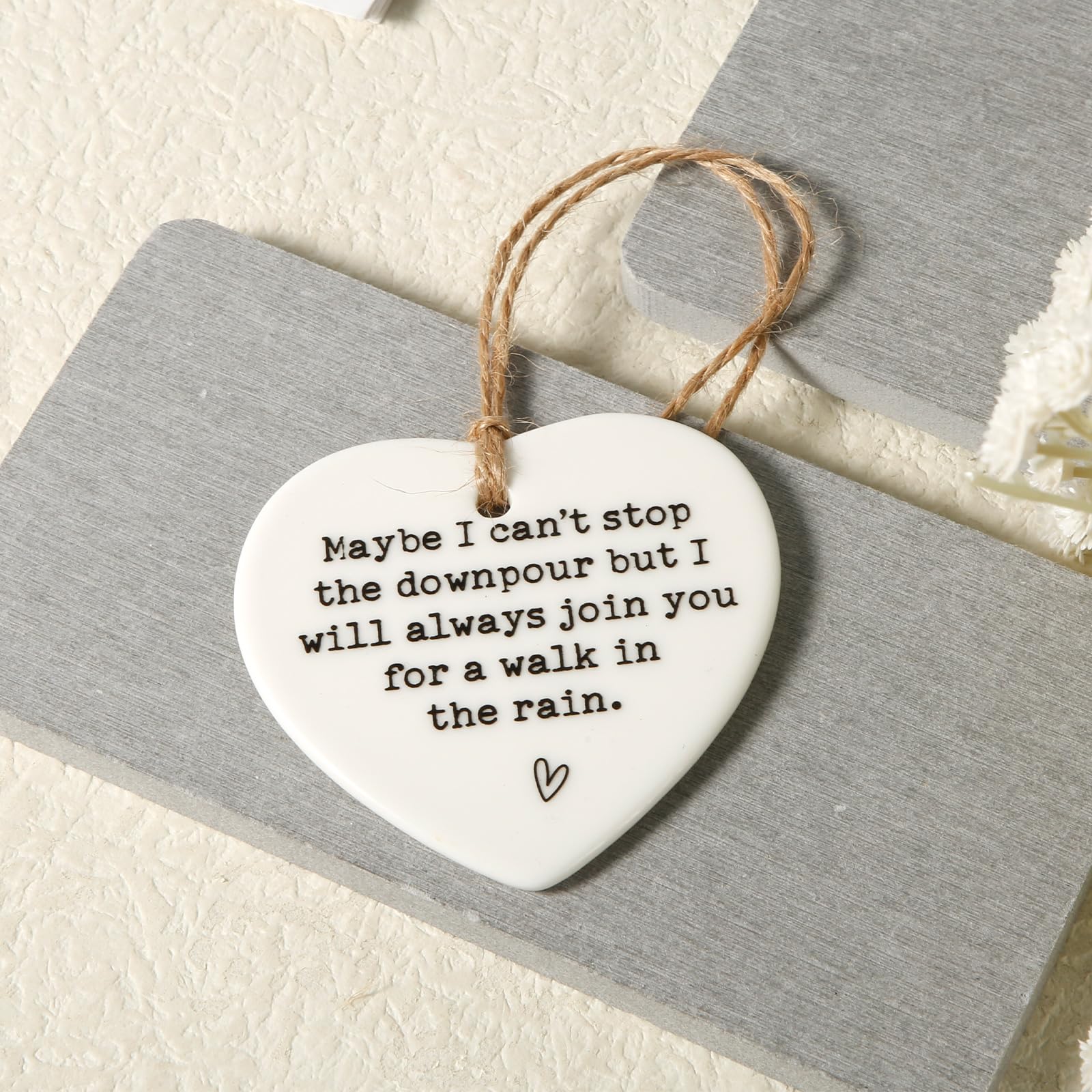 Maybe I Can't Stop the Downpour Plaque, Ceramic Heart Souvenir Hanging Friendship Plaque Crafts Friendship Gift Bestie/Sister Tough Time Gift Hang Sign Ornament for Wall Door Decor