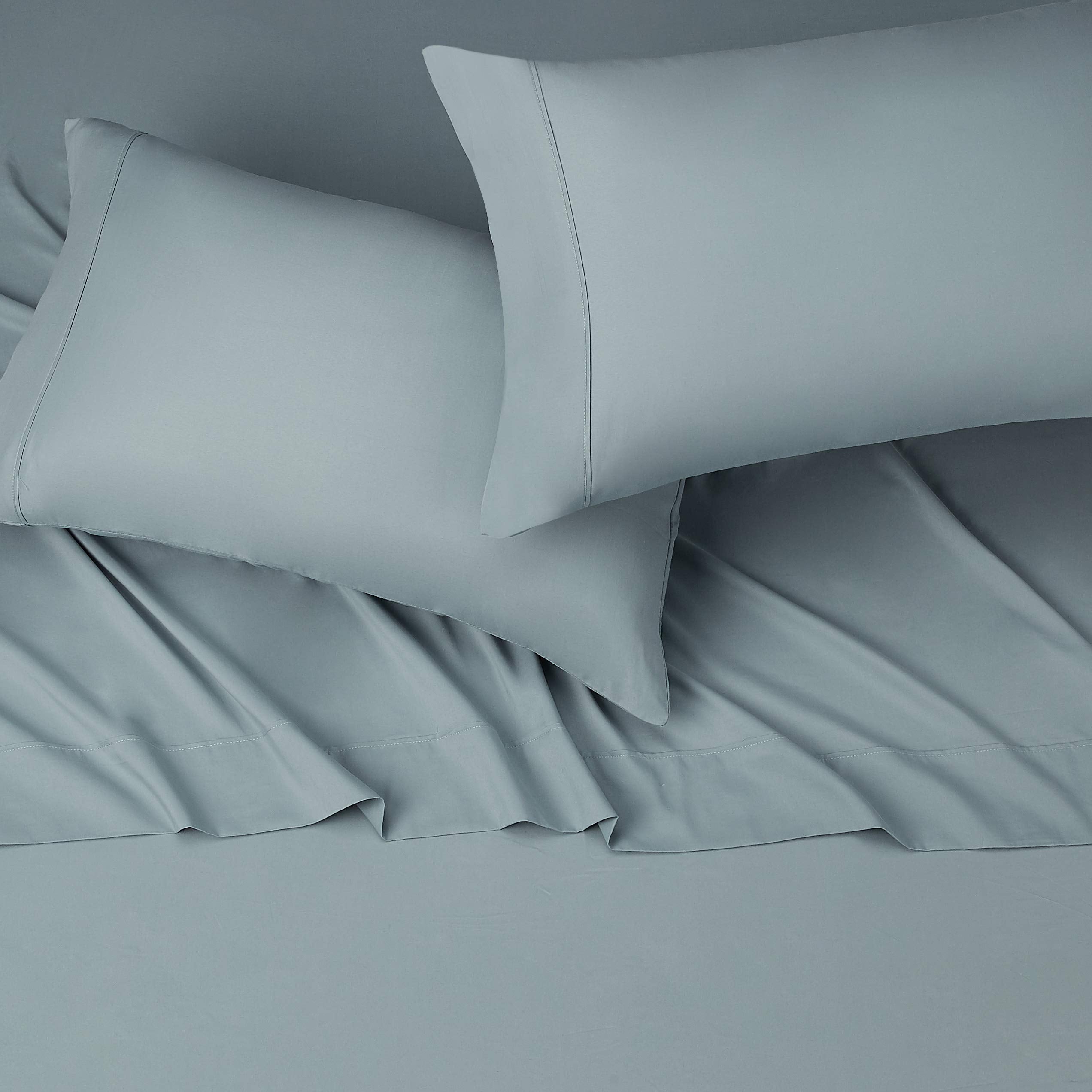 Amazon Basics Lightweight Super Soft Easy Care Microfiber 4 Piece Bed Sheet Set with 14-Inch Deep Pockets, Queen, Spa Blue, Solid