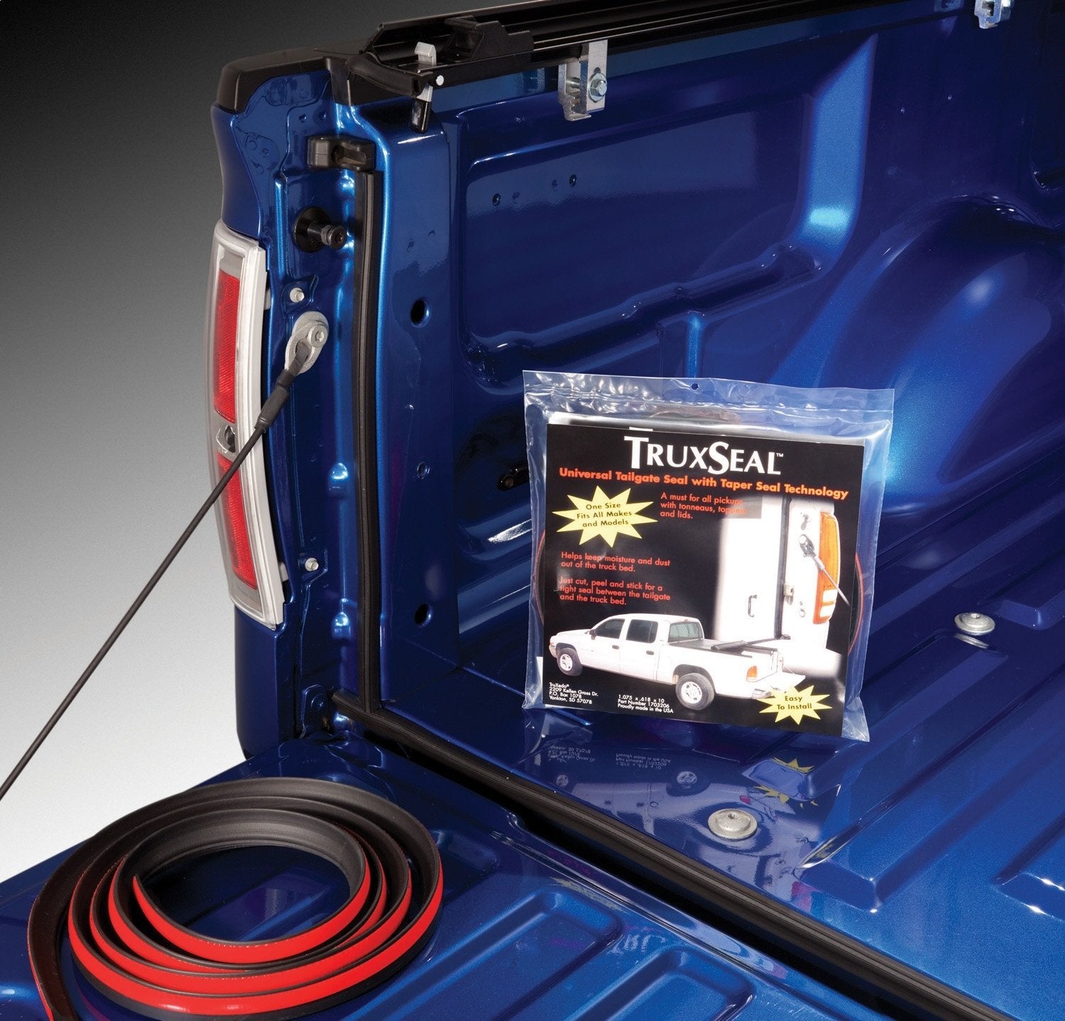 RealTruck TruXedo TruXseal Universal Tailgate Seal | 1703206 | Universal Fitment, Black