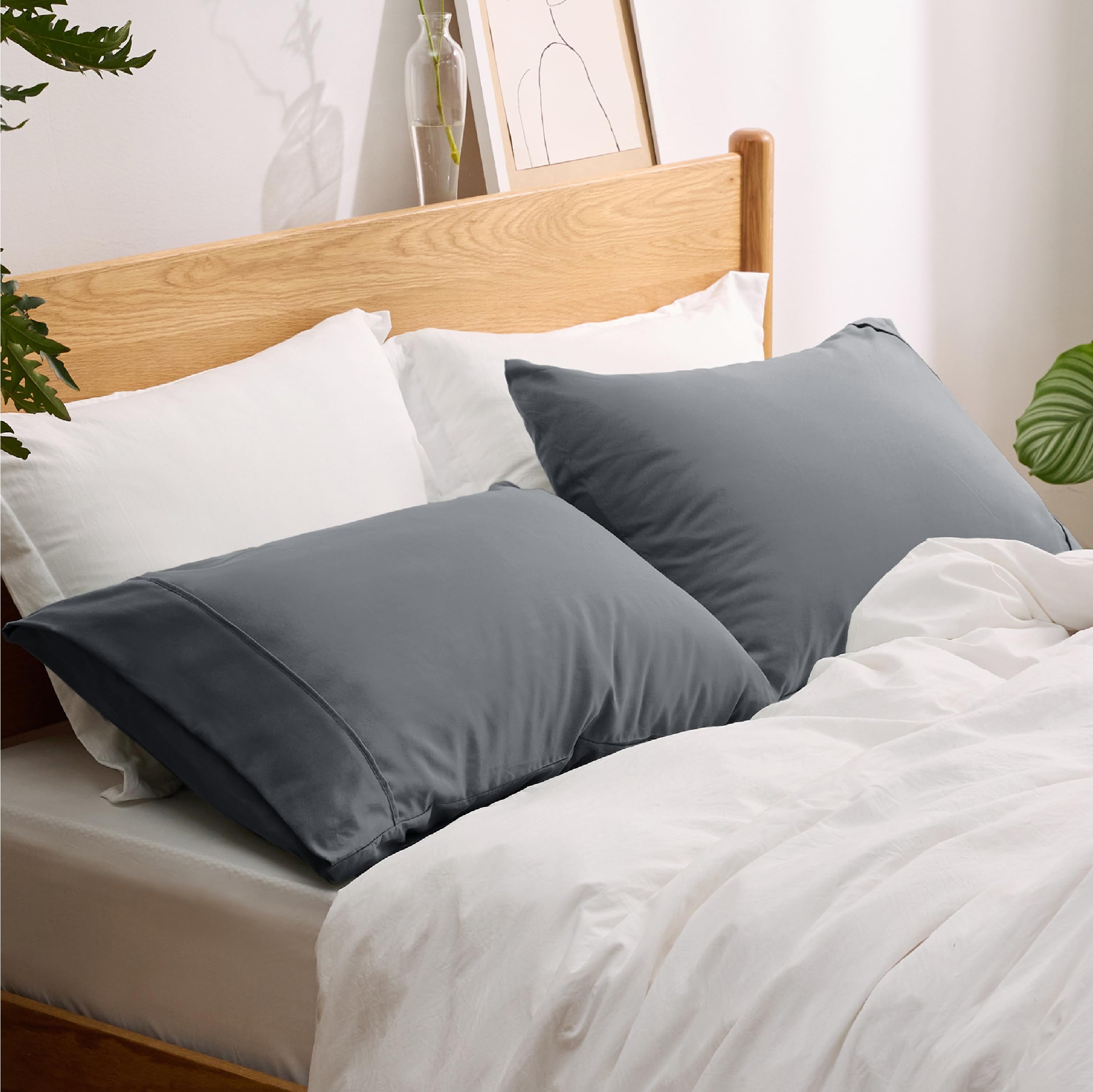 Bedsure Queen Pillow Cases Set of 2 - Dark Grey Polyester Microfiber Pillowcase 2 Pack, Super Soft and Cozy Gray Pillow Case Covers with Envelop Closure, 20x30 Inches