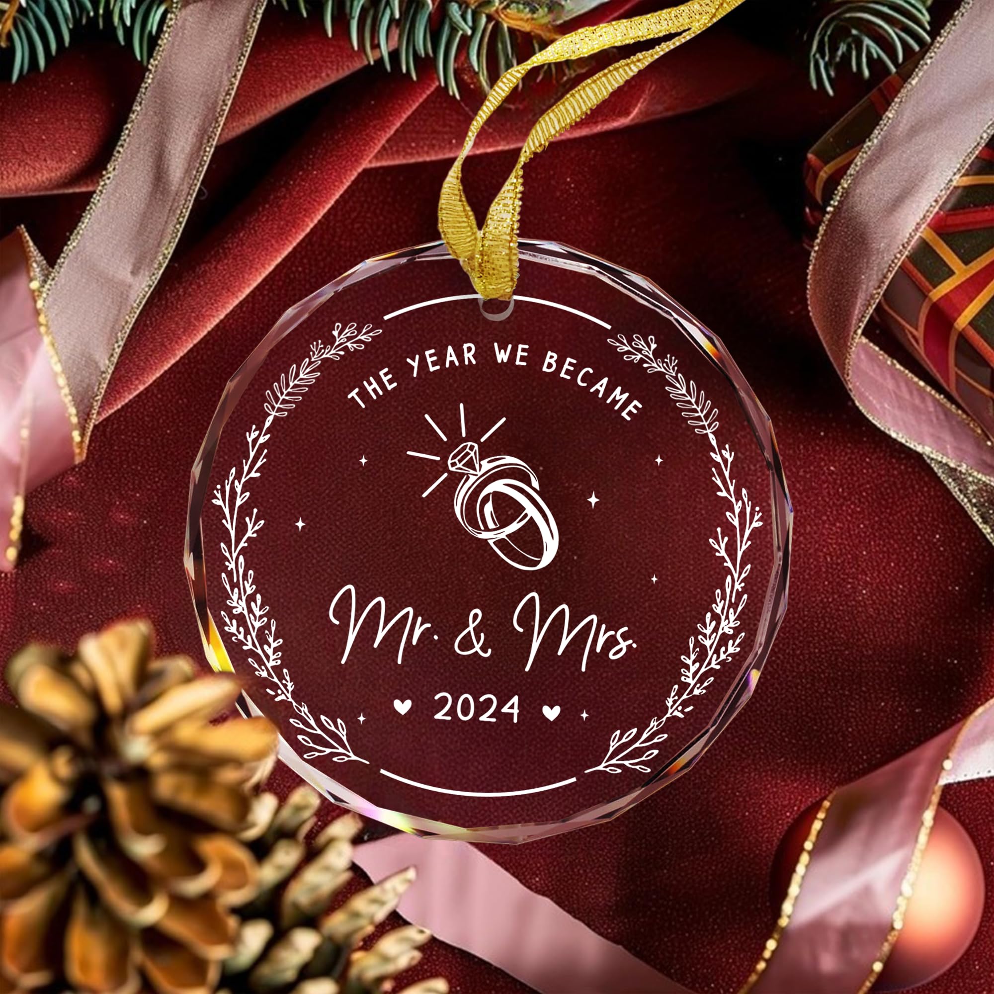 Wedding Gifts - Mr and Mrs Gifts - First Christmas Married Wedding Ornament 2024 - Wedding Just Married Gift for Newlywed Couple, Bride, Groom - Bridal Shower Gifts - Glass Ornament Decoration V1