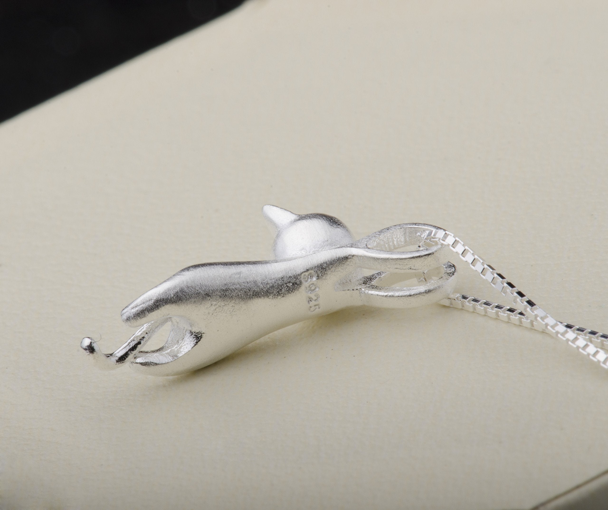 S.Leaf Sterling Silver Cat Necklaces for Women Cat Jewelry for Women Cat Accessories for Women Cat Mom Lover Lady Themed Gifts Cute Silver Kitten Jewelry Birthday Gifts for Women (04_Matte_Silver)