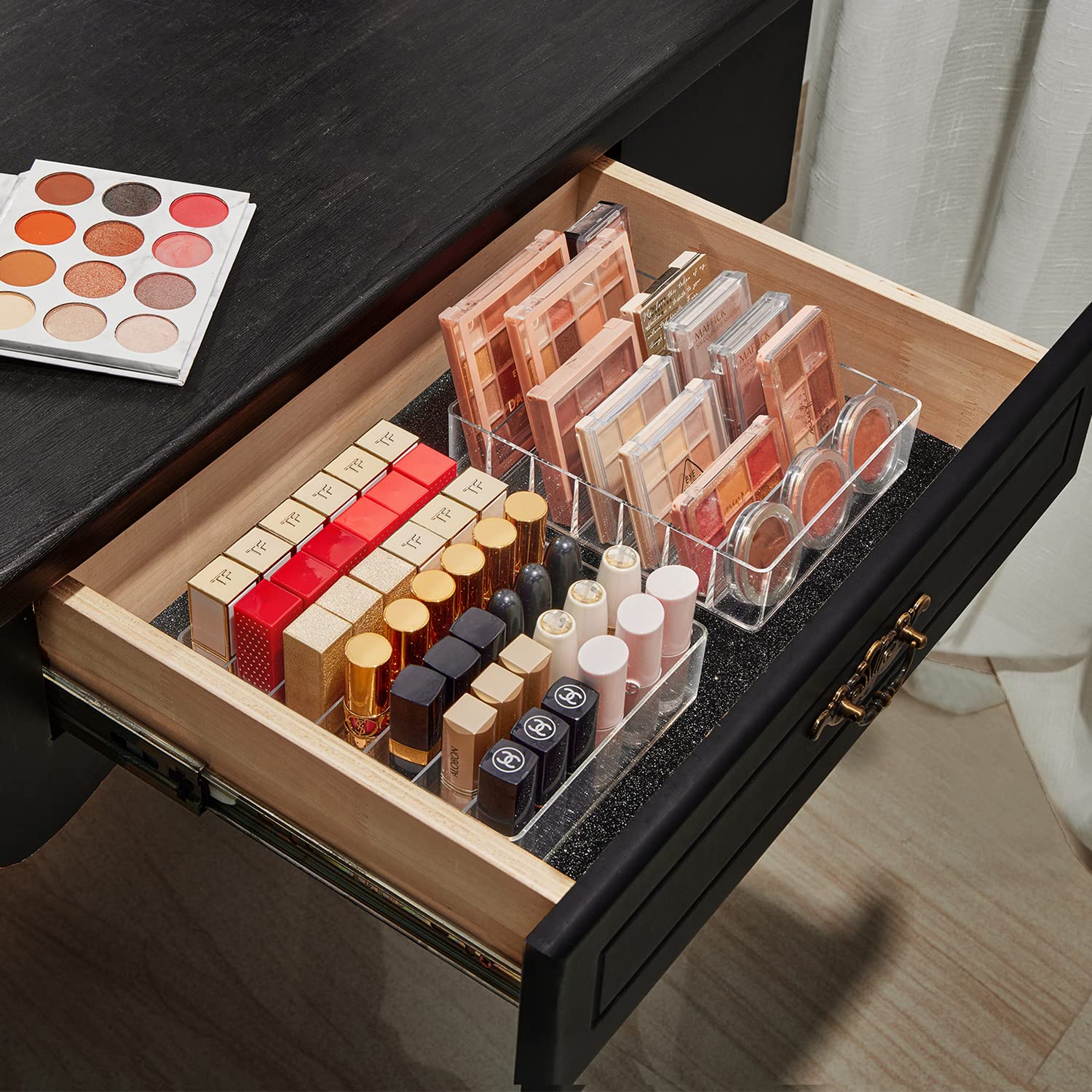 WECHENG Makeup Organizer for Eyeshadow Palette and Lipstick Organizer, 7 Section Divided Makeup Palette Organizer for Vanity Drawer Countertop Modern Cosmetics Storage(7.48" x 6.22" x 1.77")