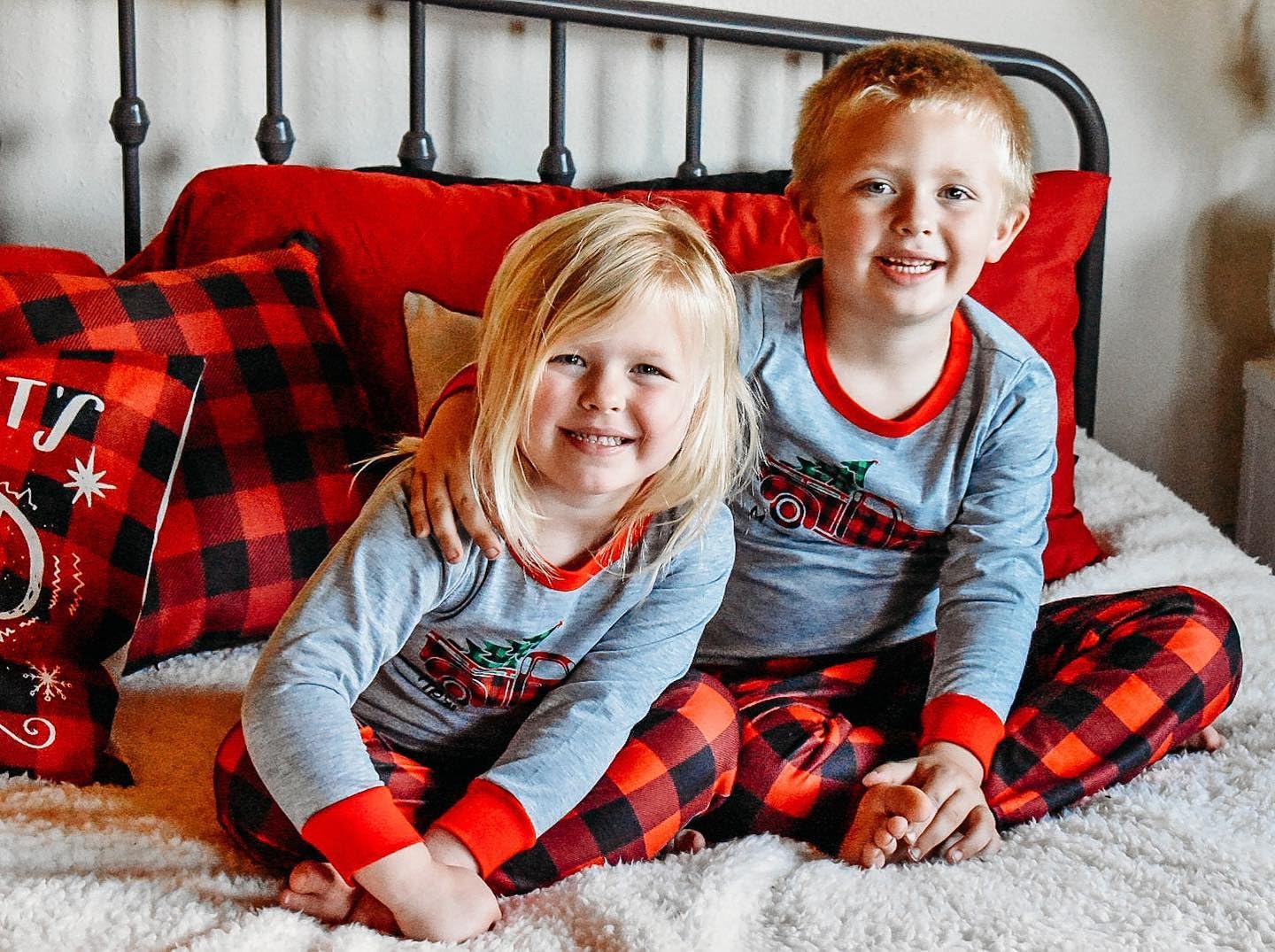 IFFEI Matching Family Pajamas Sets Christmas PJ's Sleepwear Truck Print Top and Plaid Pants with Pocket Men: L