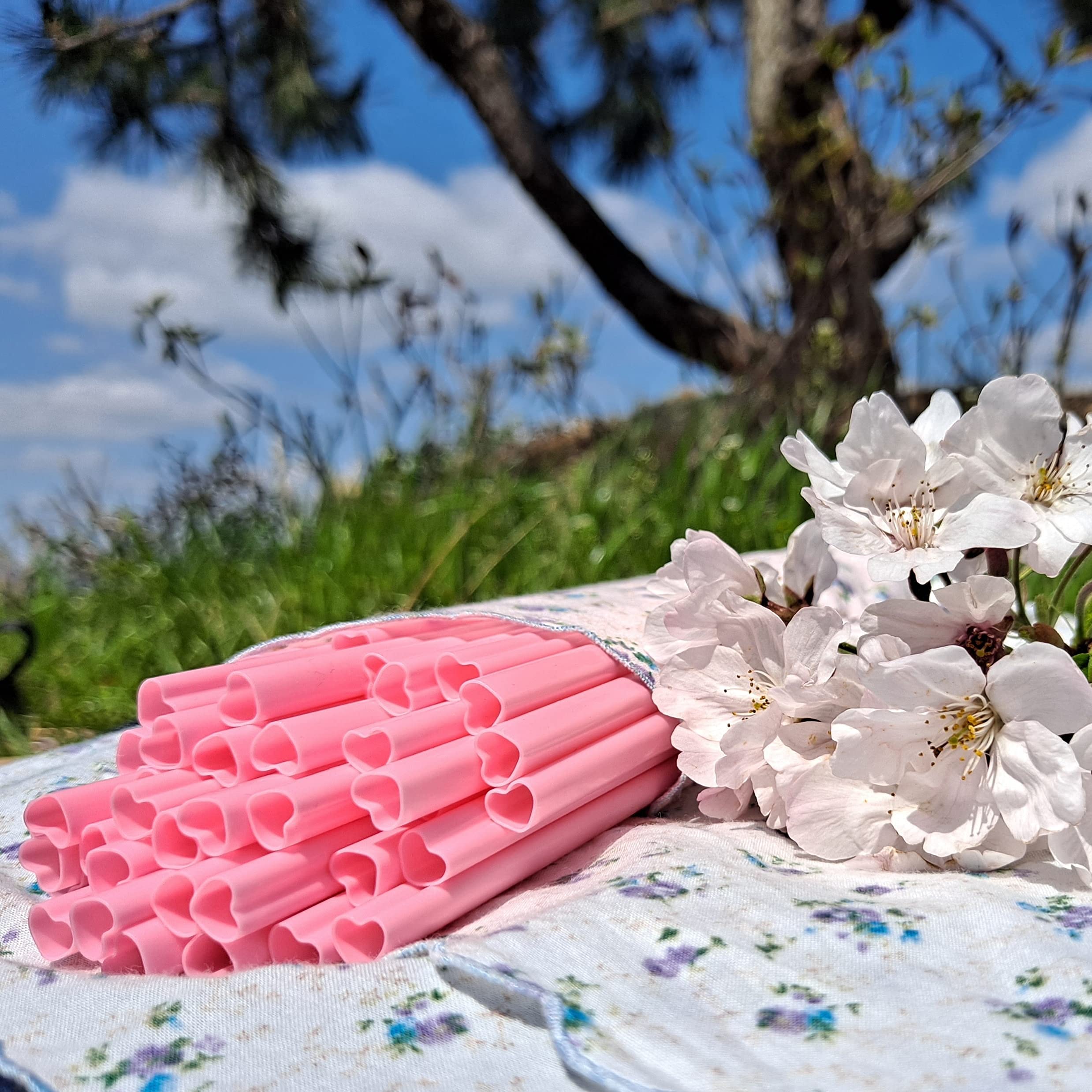 The best MOON 100pcs Heart Shaped Pink Straws Disposable Drinking Cute Straw Individually Wrapped Pink Plastic Straw Valentines day Cocktail Birthday Party Bridal Shower Wedding Supplies