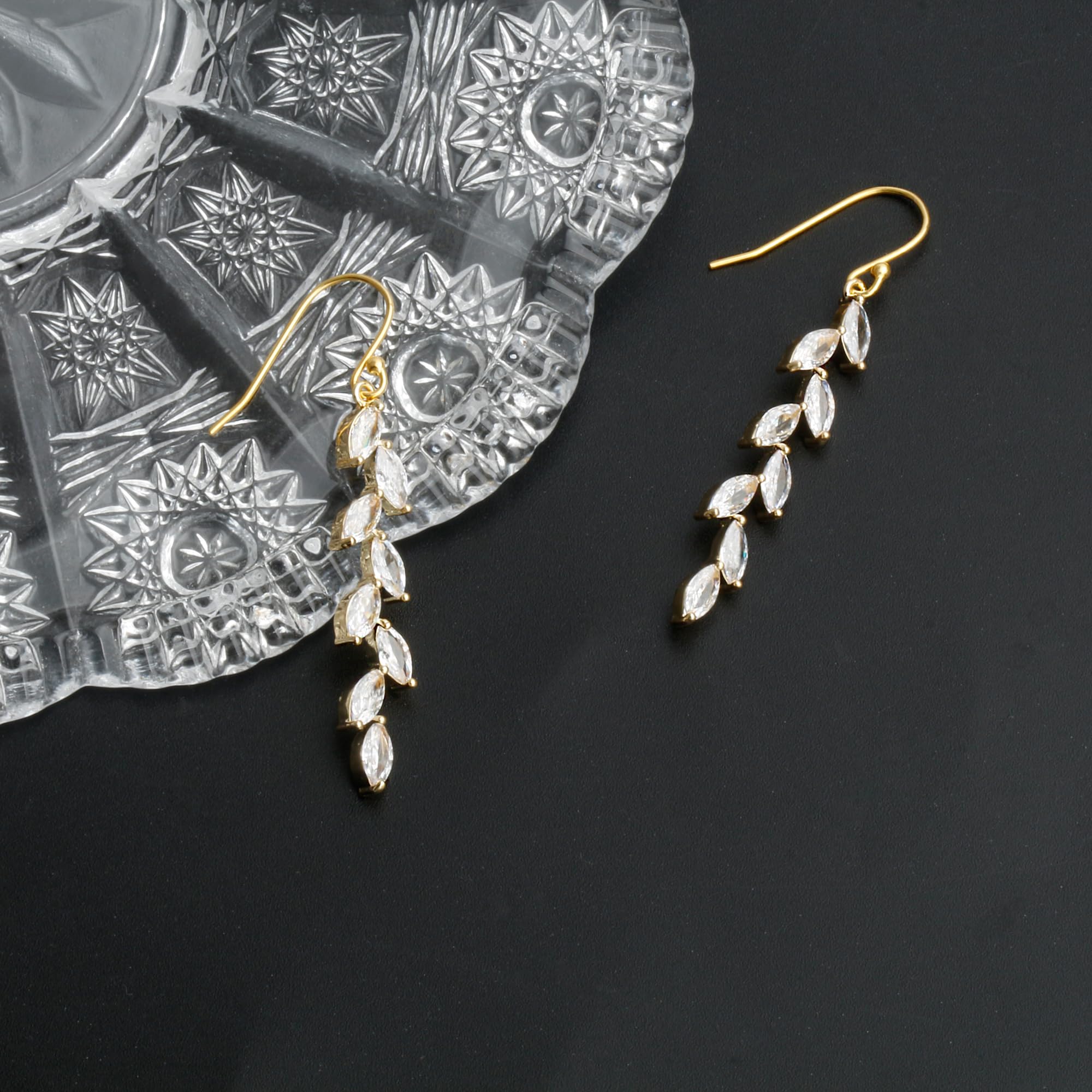 Handmade 14K Gold Plated Leaf Dangling Earrings Crystal Wedding Dangle Earrings for Brides Bridesmaid Gift