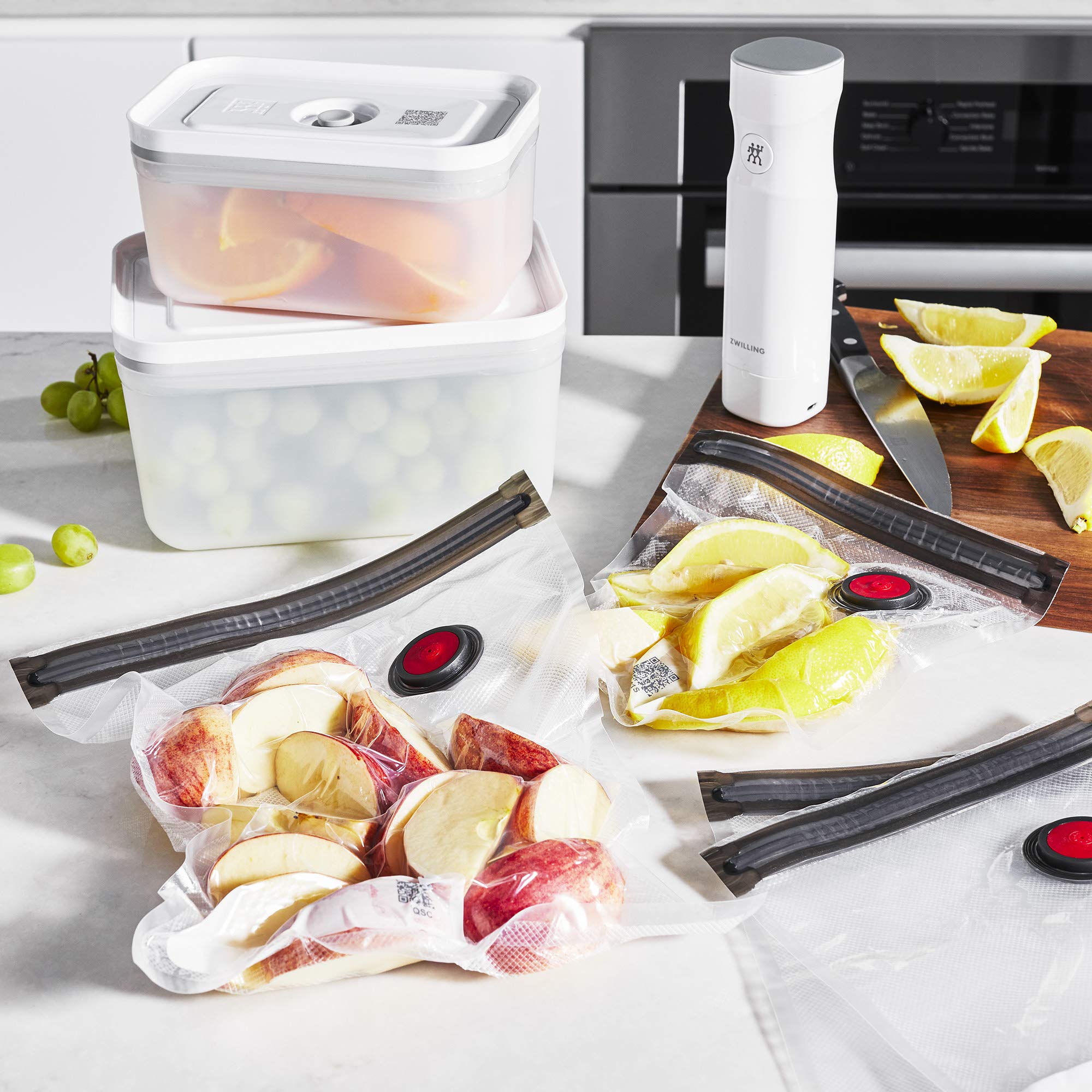 ZWILLING Fresh & Save 7-pc Vacuum Sealer Machine Starter Set, Sous Vide Bags, Meal prep, Airtight Food Storage Containers, Gift Set