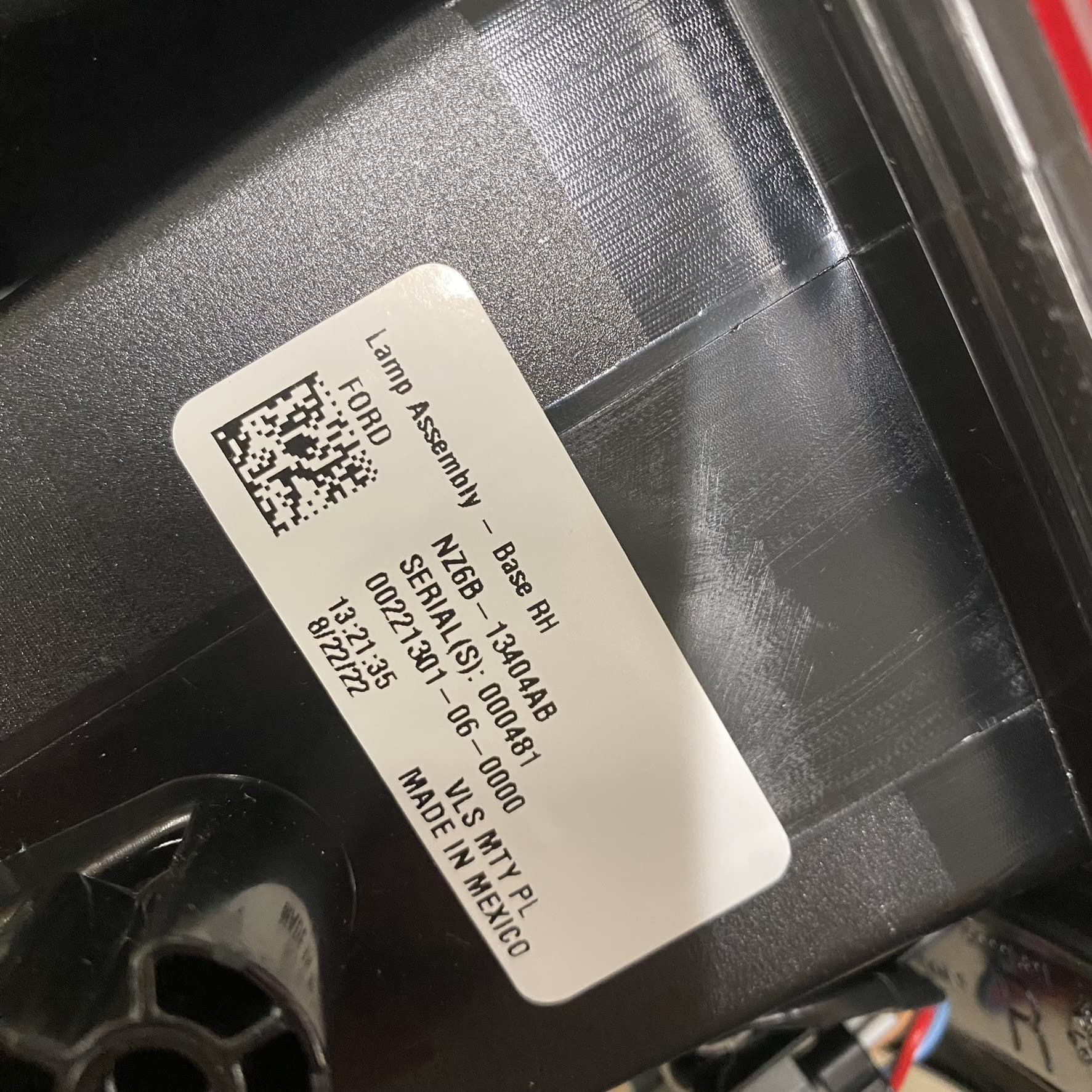 Ford 21-23 Maverick RH Passenger Halogen Tail Lamp Assembly NZ6Z13404A