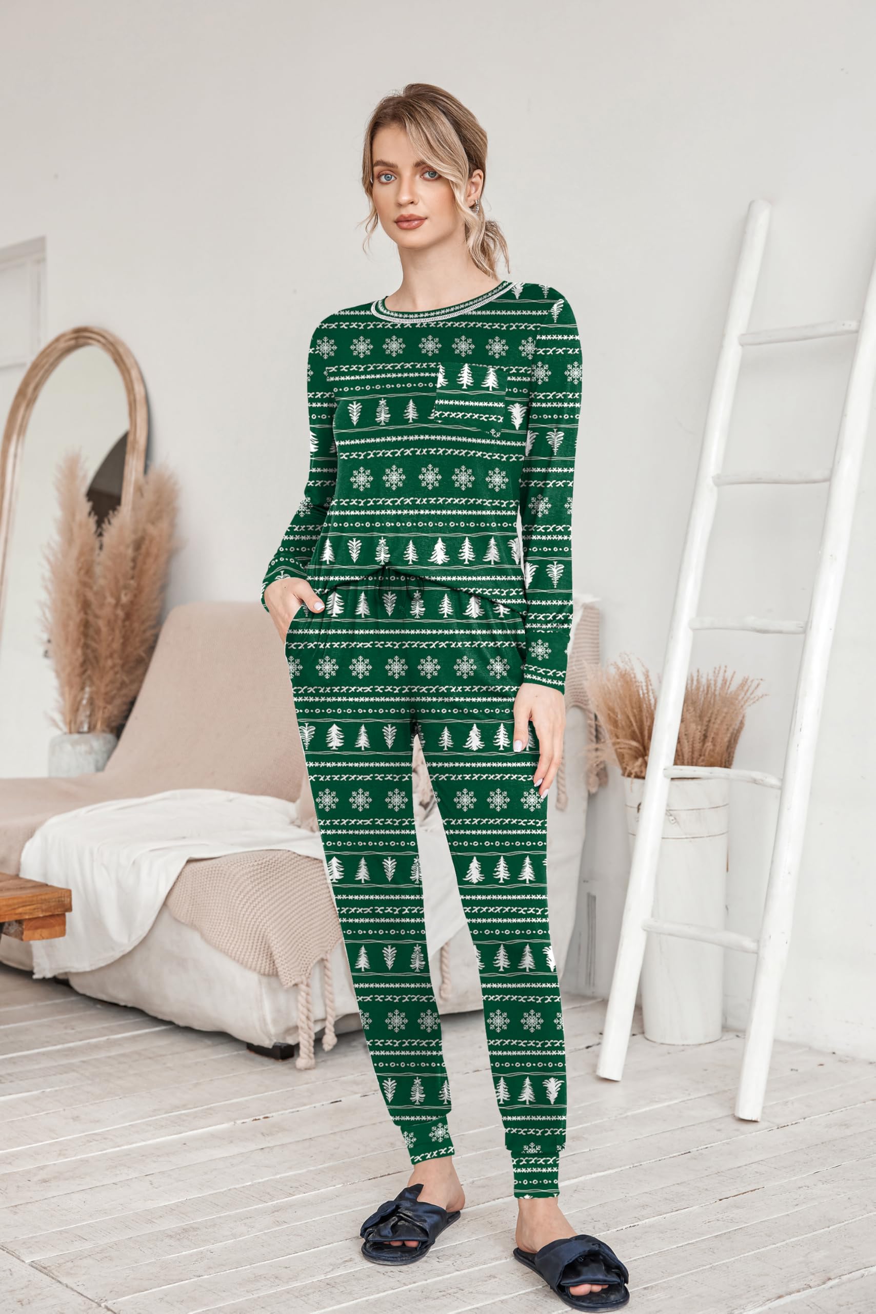 Ekouaer Pajamas Women's Long Sleeve Pj Set Soft 2 Piece Loungewear Sleepwear with Jogger Pants Green with Christmas trees XL