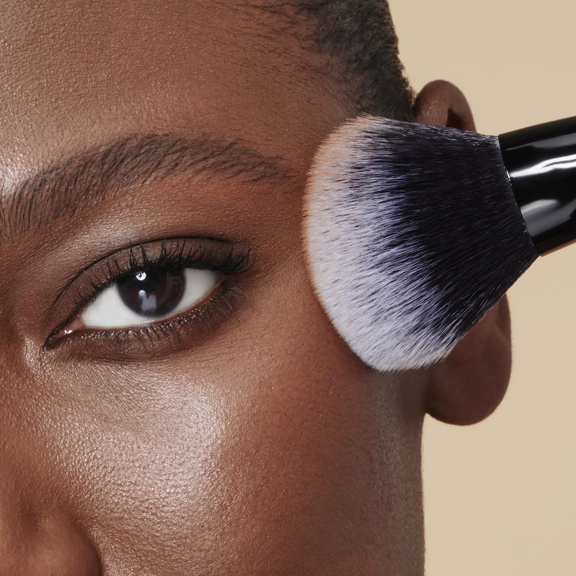 e.l.f. Dual-Ended Cream + Powder Brush, Two-in-One Makeup Brush For Creating A Gorgeous, Airbrushed-looking Complexion, Vegan & Cruelty-free