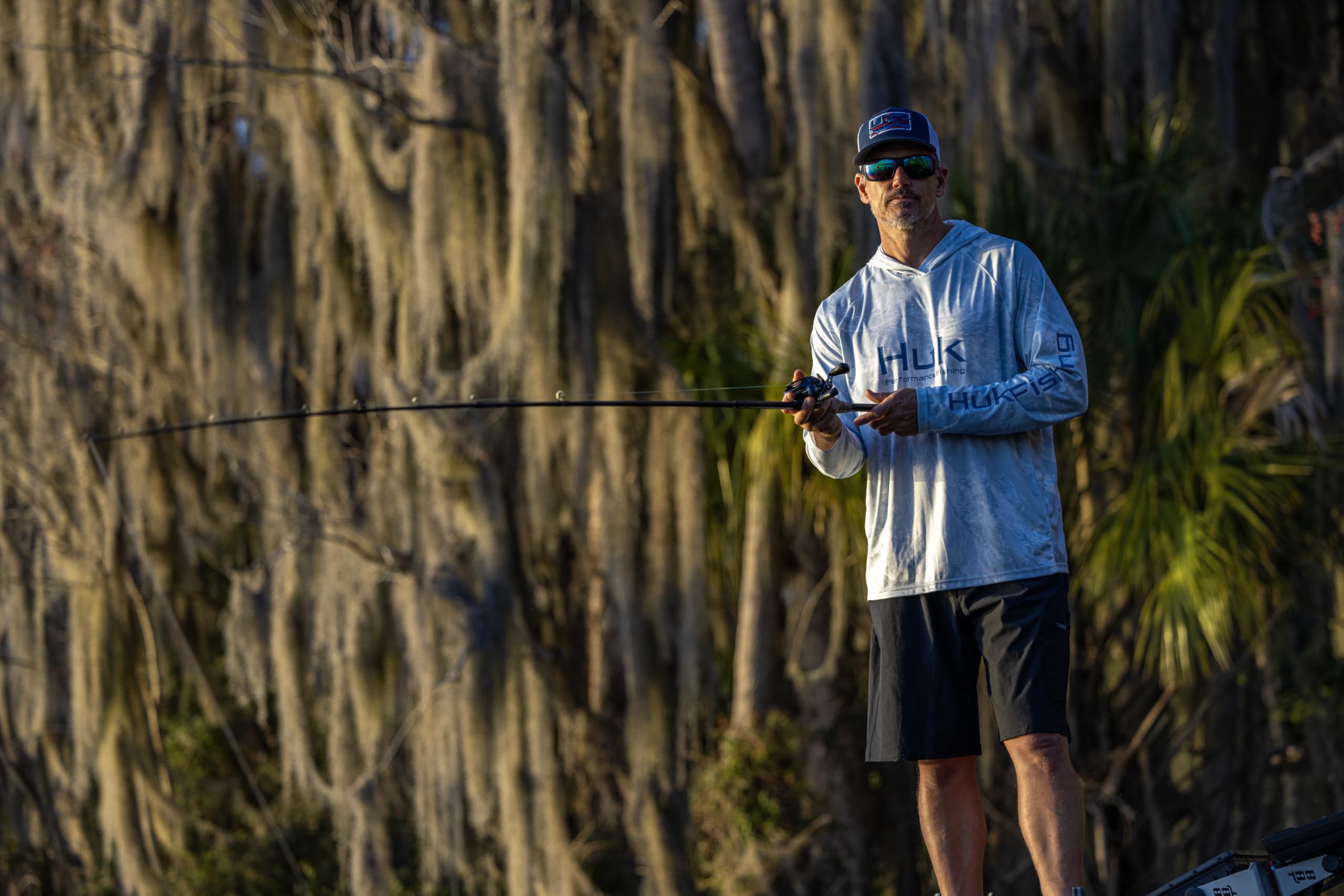 HUK Men's Standard Pursuit Pattern Hoodie, Sun Protecting Fishing Shirt with Hood, Mossy Oak-Stormwater Bonefish