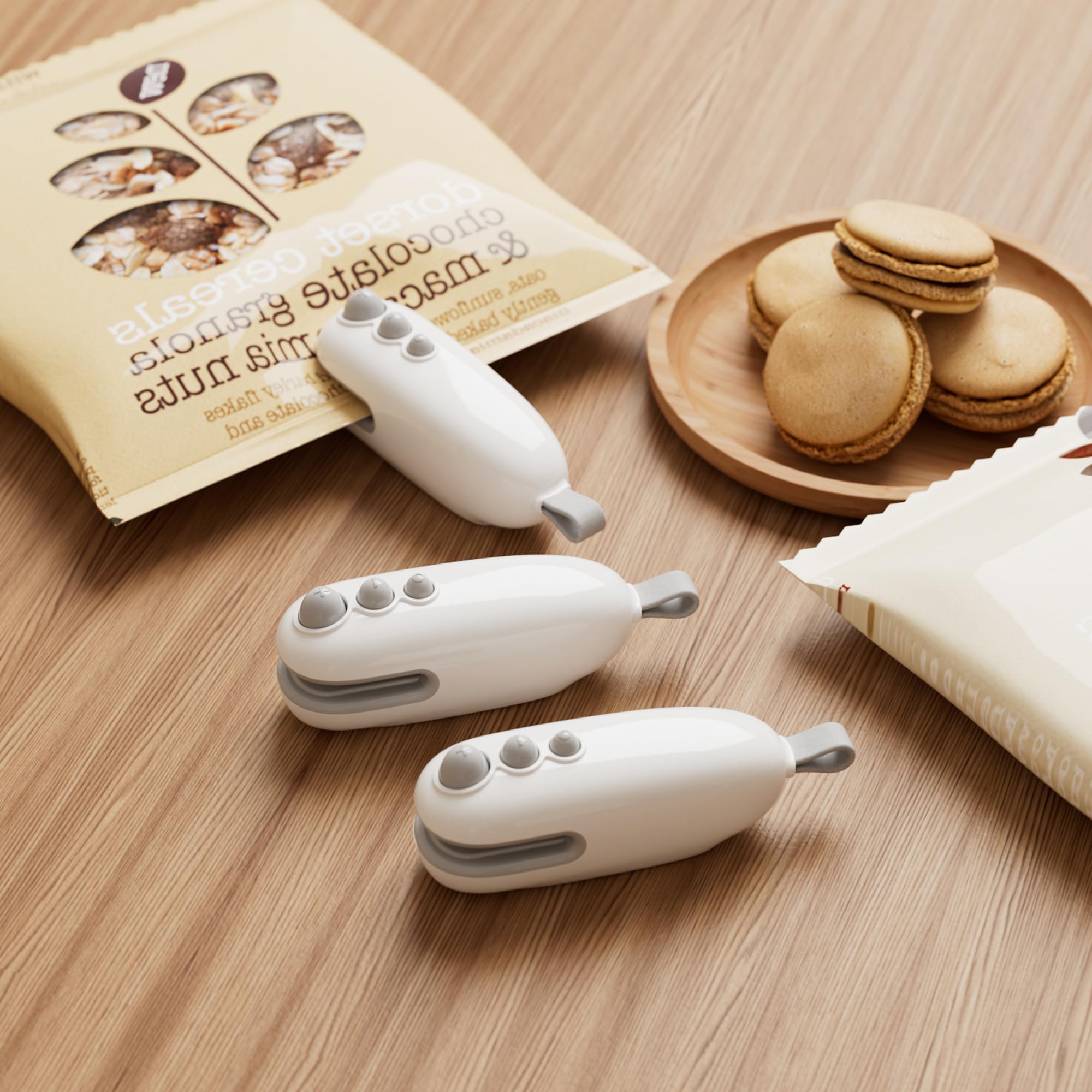 MORNIIE Mini Bag Sealer with Cutter, Rechargeable, Handheld Heat Sealer Machine with Magnetic, Portable Bag Sealer Heat Seal for Keep Food Fresh and Snacks Crispy. Blue