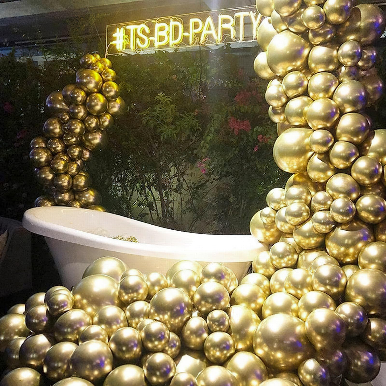 PartyWoo Metallic Gold Balloons 51 pcs 12 Inch Chrome Gold Latex Helium Balloons for Graduation Baby Shower Gender Reveal Christmas Wedding New Year Anniversaries Birthday Party Decorations Gold-G101