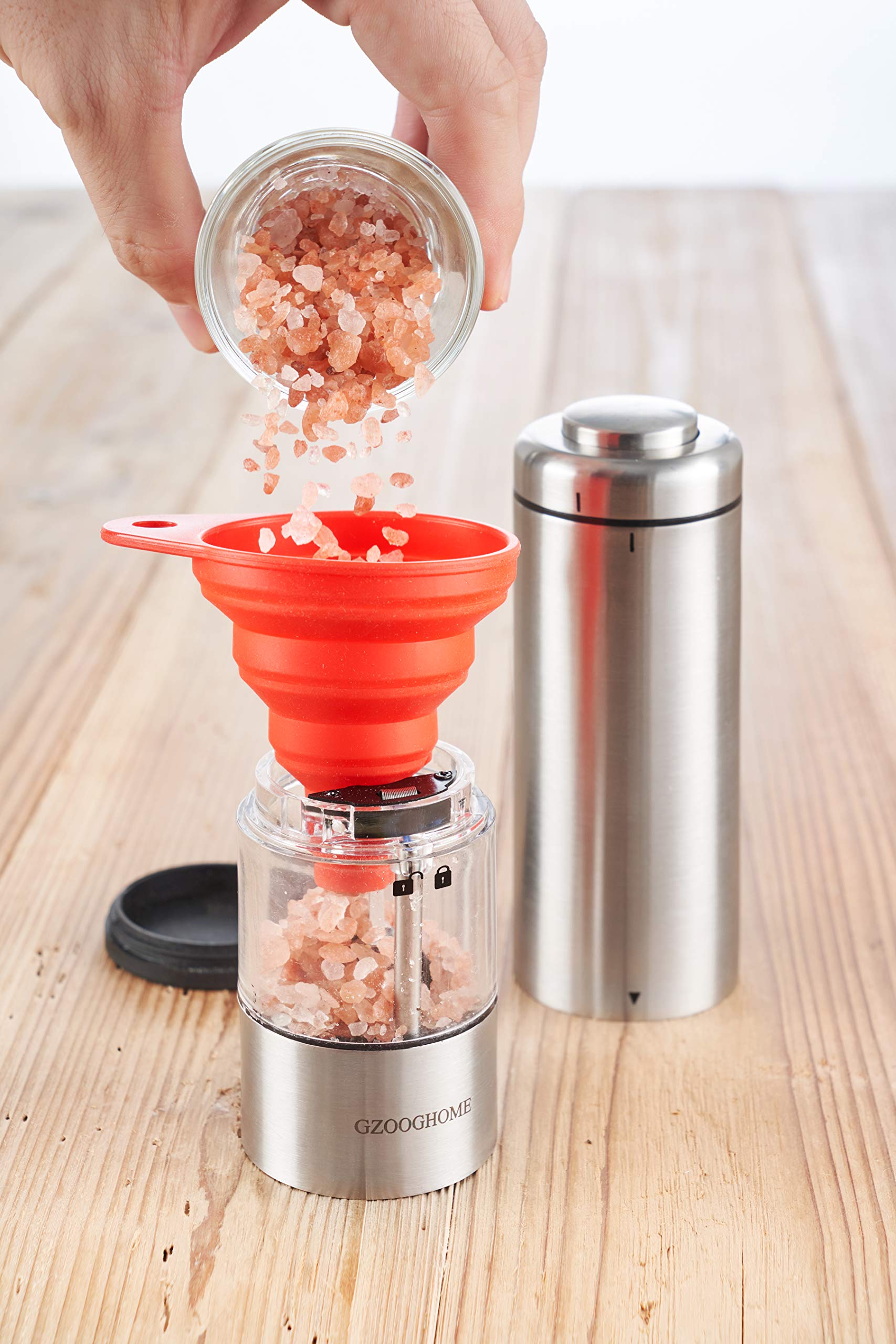 GZOOGHOME Electric Salt and Pepper Mill Grinder Set (Do Not Use Rechargeable Batteries), Battery Operated Automatic One Handed Pepper Salt Mill with Funnel and Adjustable Coarseness