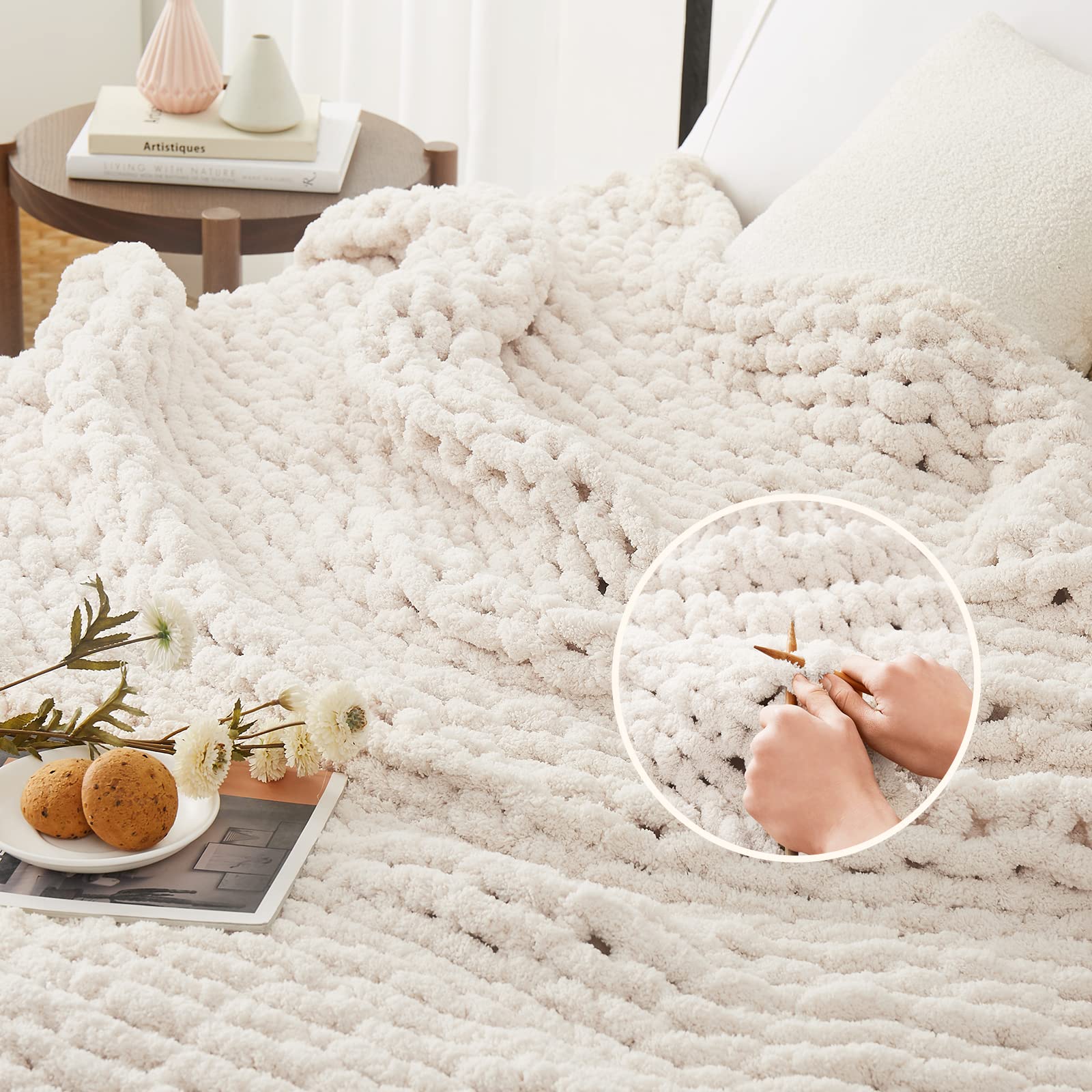 L'AGRATY Chunky Knit Blanket Throw,Soft Chenille Yarn Throw 50x60，Handmade Thick Cable Knit Crochet Blanket, Large Rope Knot Throw Blanket for Couch Home Decor