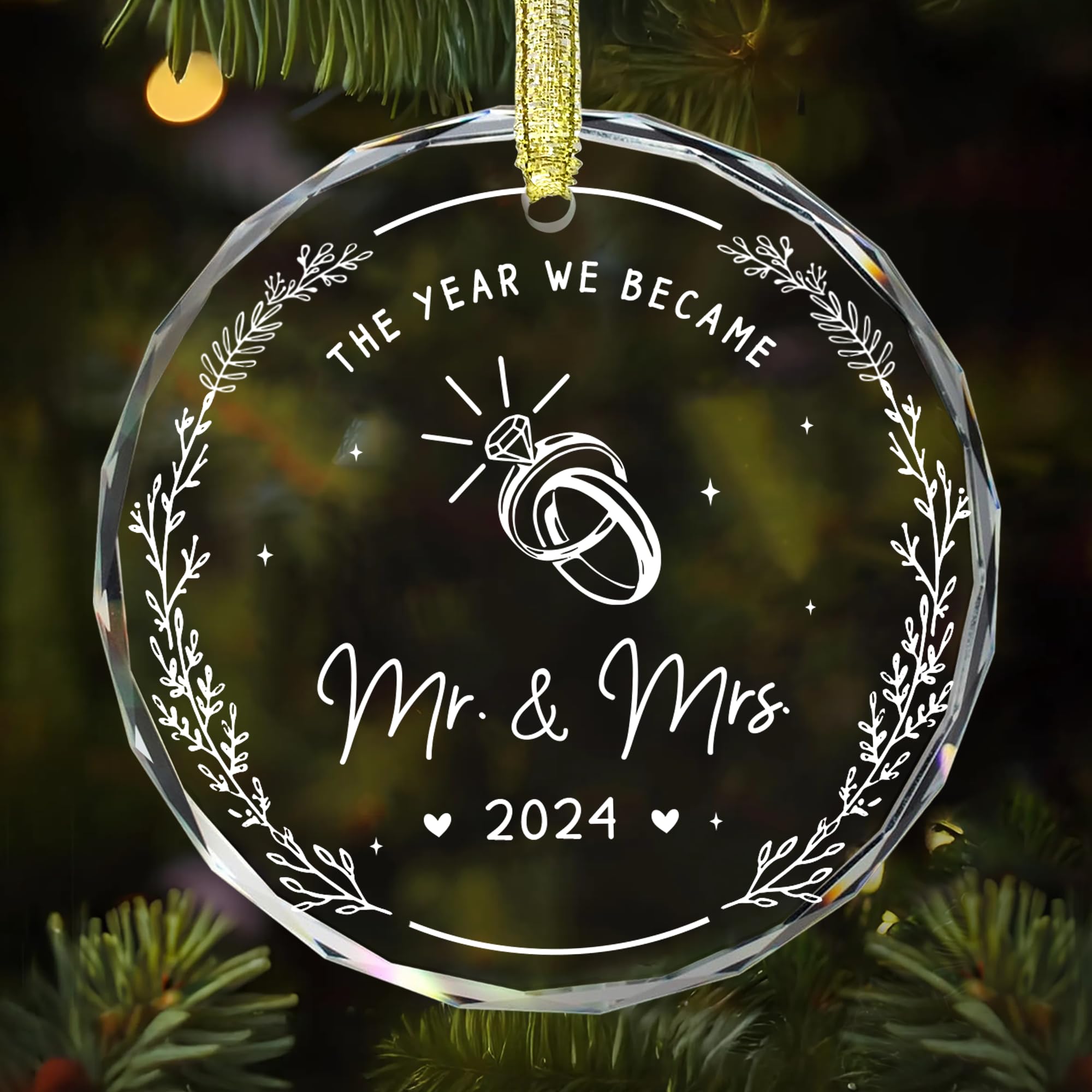 Wedding Gifts - Mr and Mrs Gifts - First Christmas Married Wedding Ornament 2024 - Wedding Just Married Gift for Newlywed Couple, Bride, Groom - Bridal Shower Gifts - Glass Ornament Decoration V1