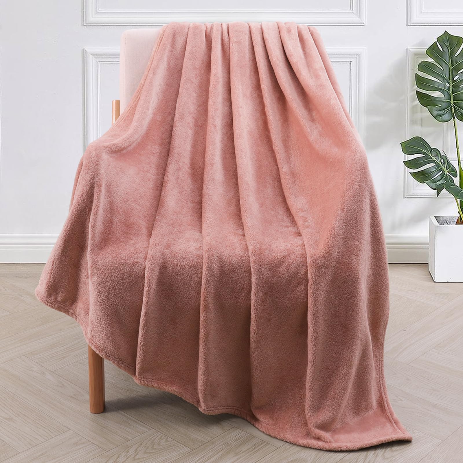 Exclusivo Mezcla Fleece Throw Blanket for Couch, Sofa, 300GSM Super Soft and Warm Blankets, Dusty Pink Throw All Season Use, Cozy, Plush, Lightweight, 50x60 Inches